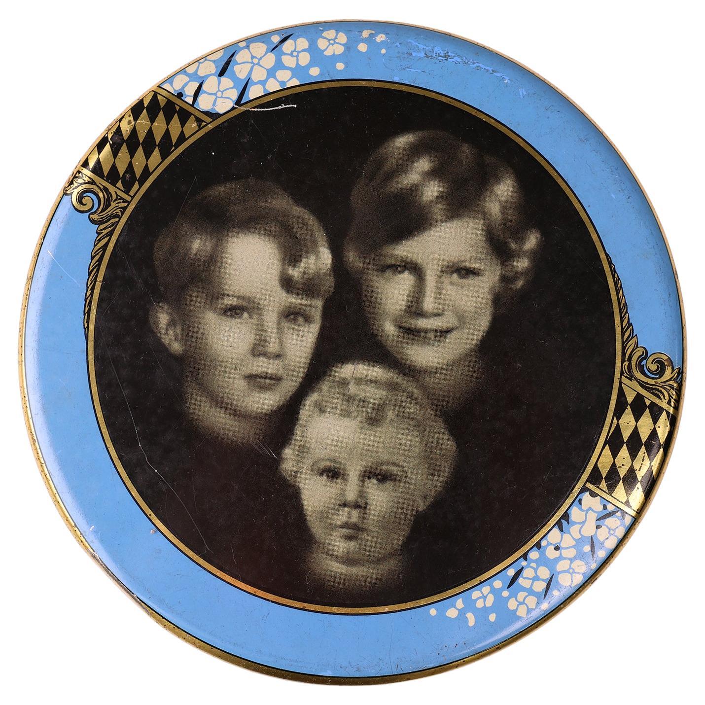 Rare tin can of the Belgian royal family from the 1930s