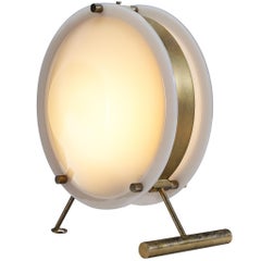 Rare lampe de bureau Tito Agnoli pour O-Luce '260' en perspex et laiton