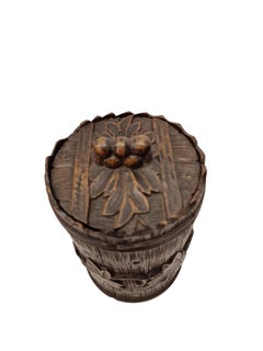 Rare tobacco box, finely hand-carved fruitwood, Black Forest, 1880s, Germany