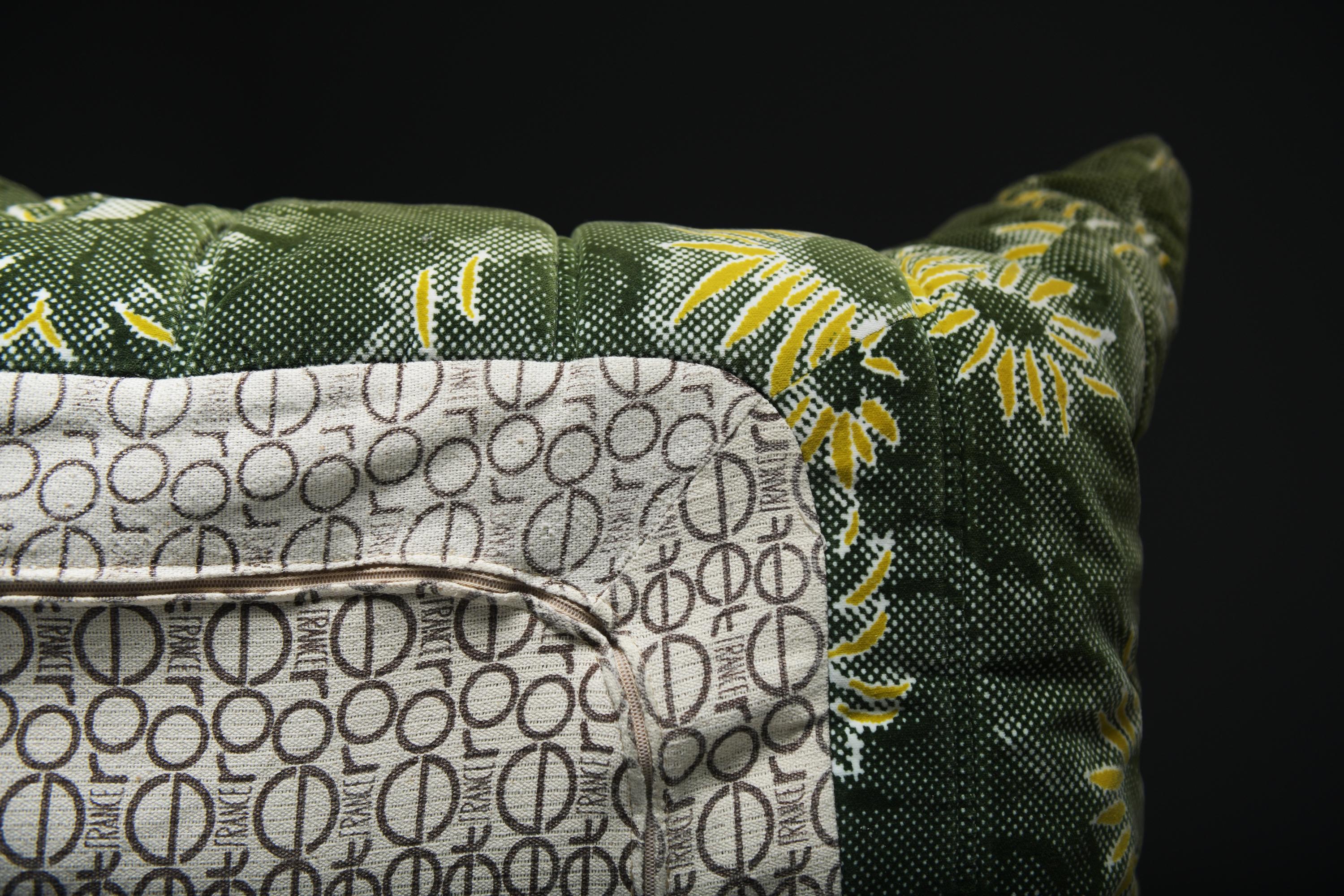 Rare ensemble Togo dans son tissu d'origine par Michel Ducaroy pour Ligne Roset France. 6