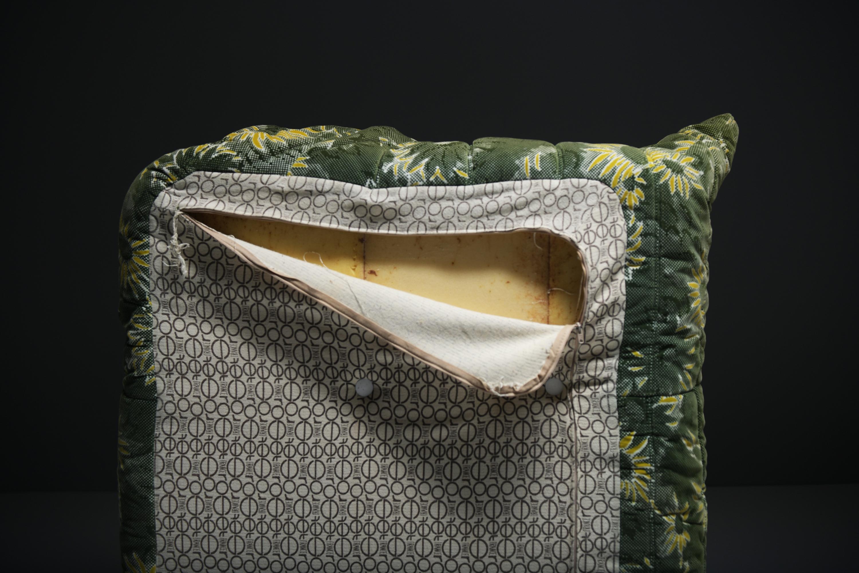 Rare ensemble Togo dans son tissu d'origine par Michel Ducaroy pour Ligne Roset France. 7