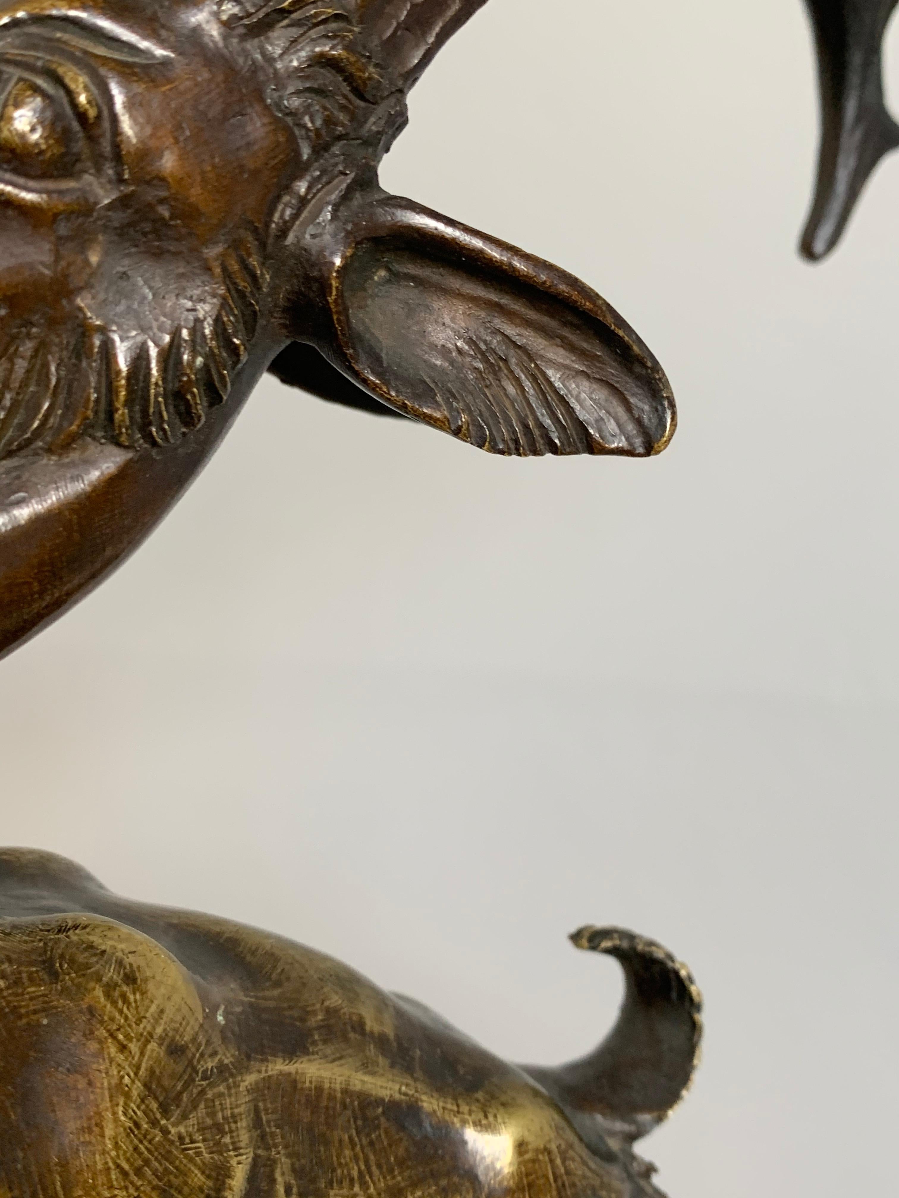 Seltene expressionistische Bronzeskulpturstatue eines Capricorns, Ibex in Top-Qualität, frühe 1900er Jahre  im Angebot 6