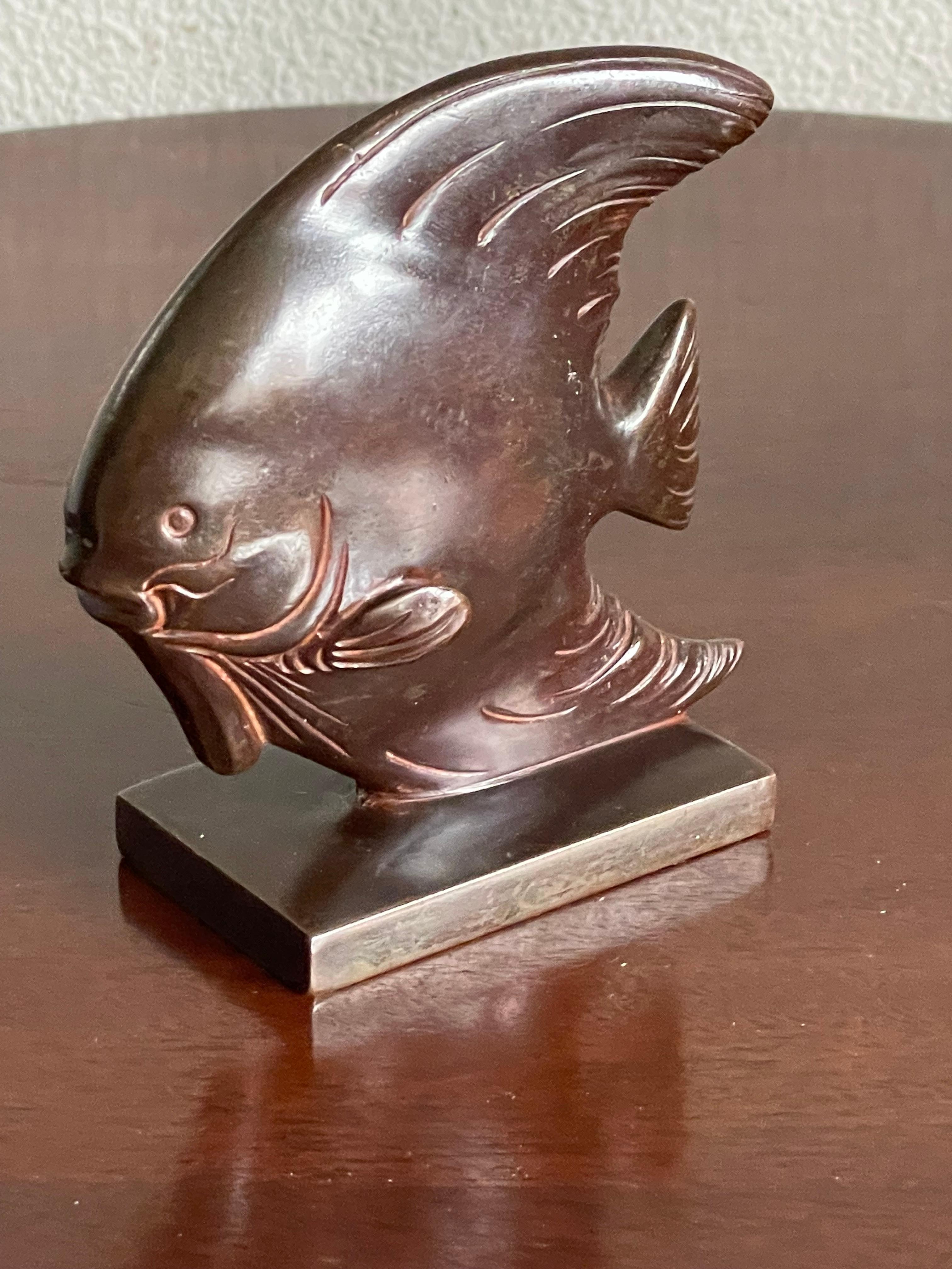 Rare & Top Workmanship Midcentury Bronze Discus Fish Sculpture W Stunning Patina For Sale 2