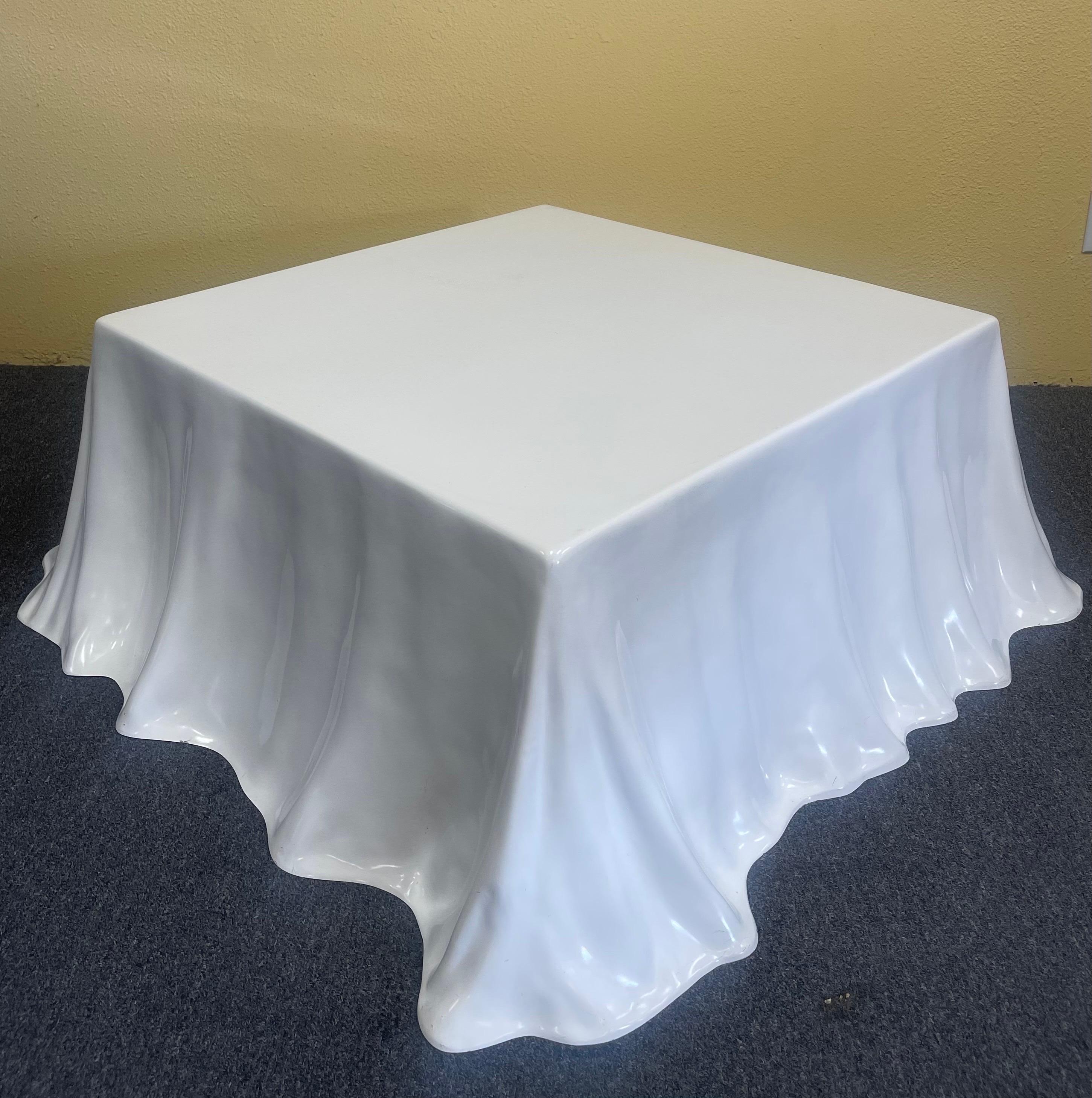 Mid-Century Modern Rare Tovaglia / Tablecloth Coffee Table by Alberto Bazzani for Studio Tetrarch