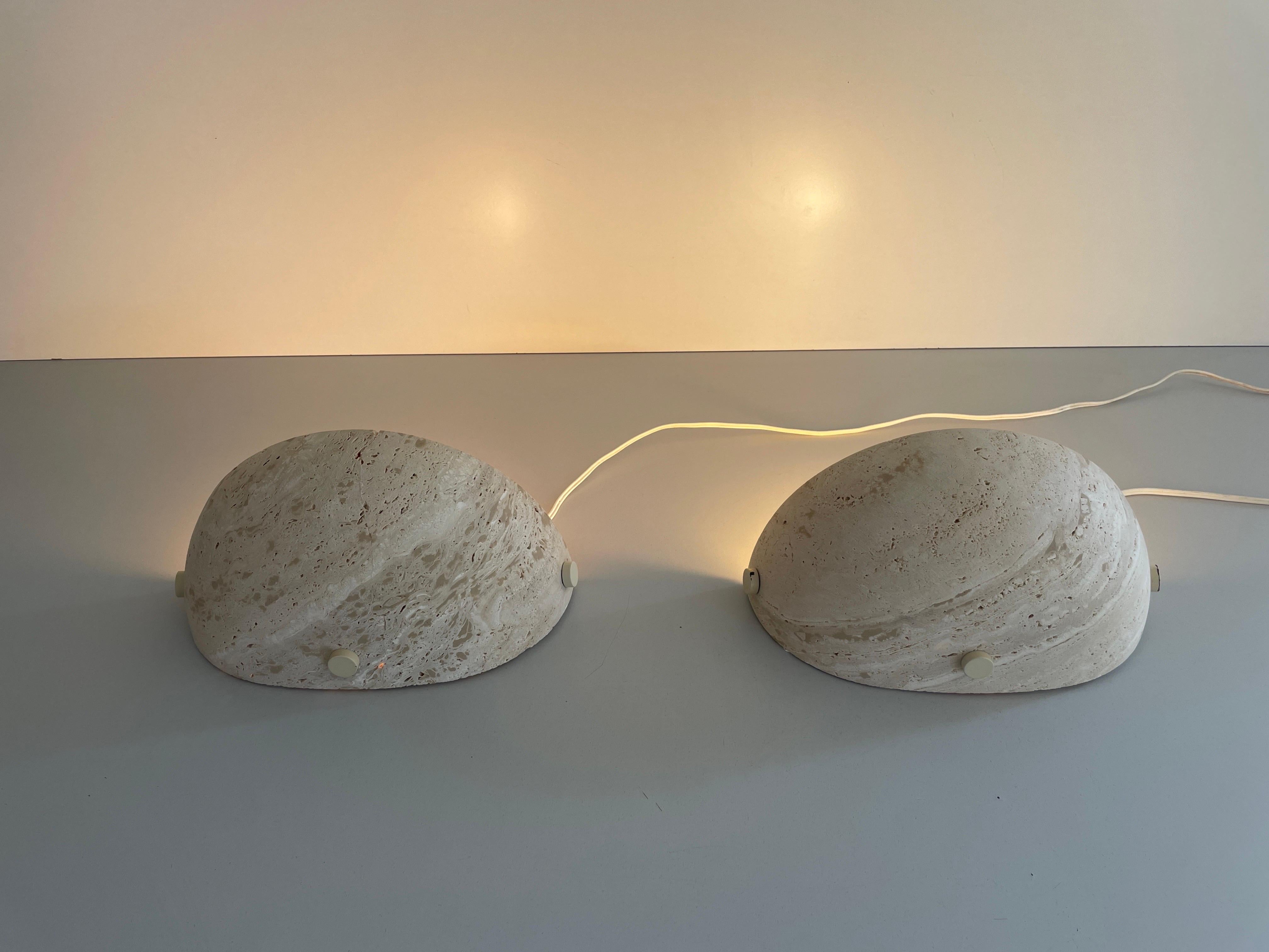 Raro par de candelabros de travertino, años 60, Francia en venta 9