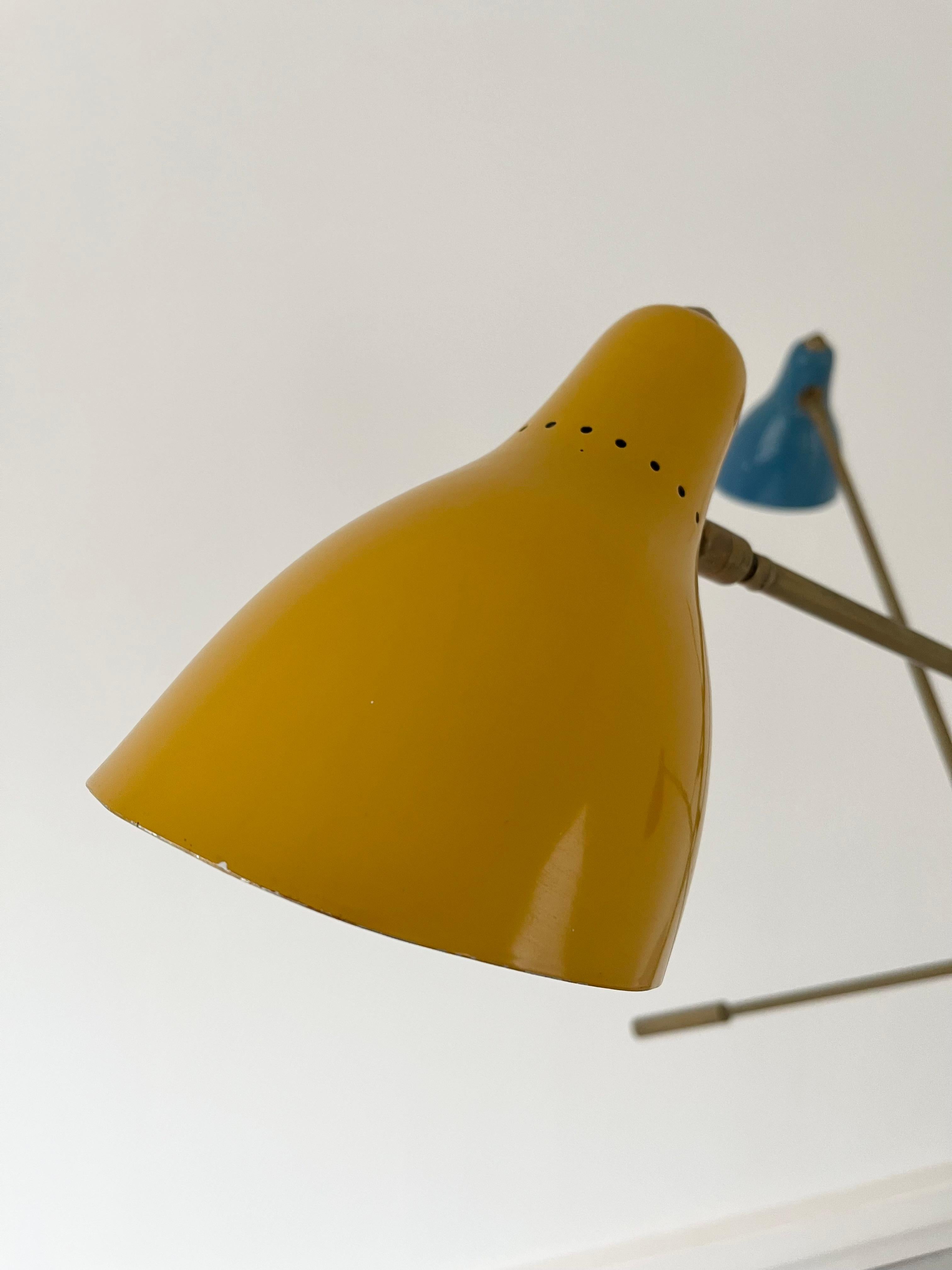 Rara lámpara de pie Triennale en venta 3