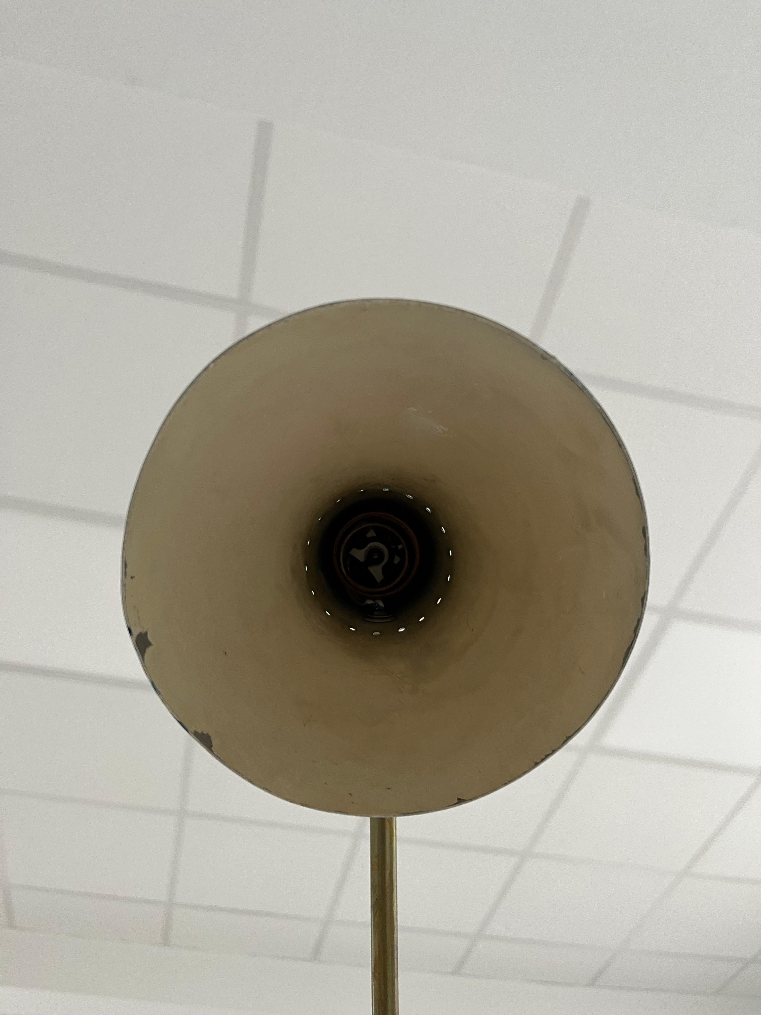 Rara lámpara de pie Triennale en venta 11