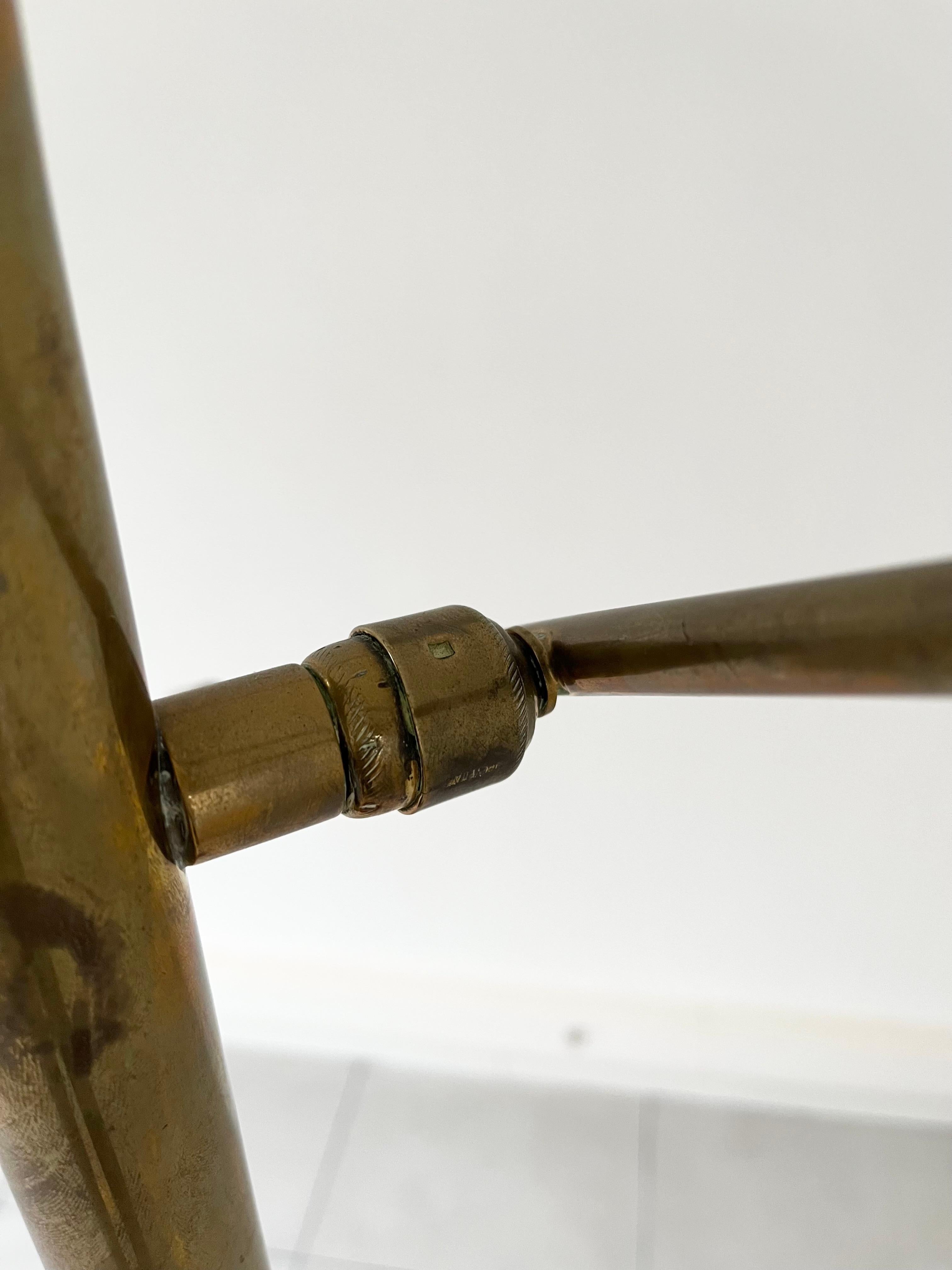 Rara lámpara de pie Triennale mediados del siglo XX en venta