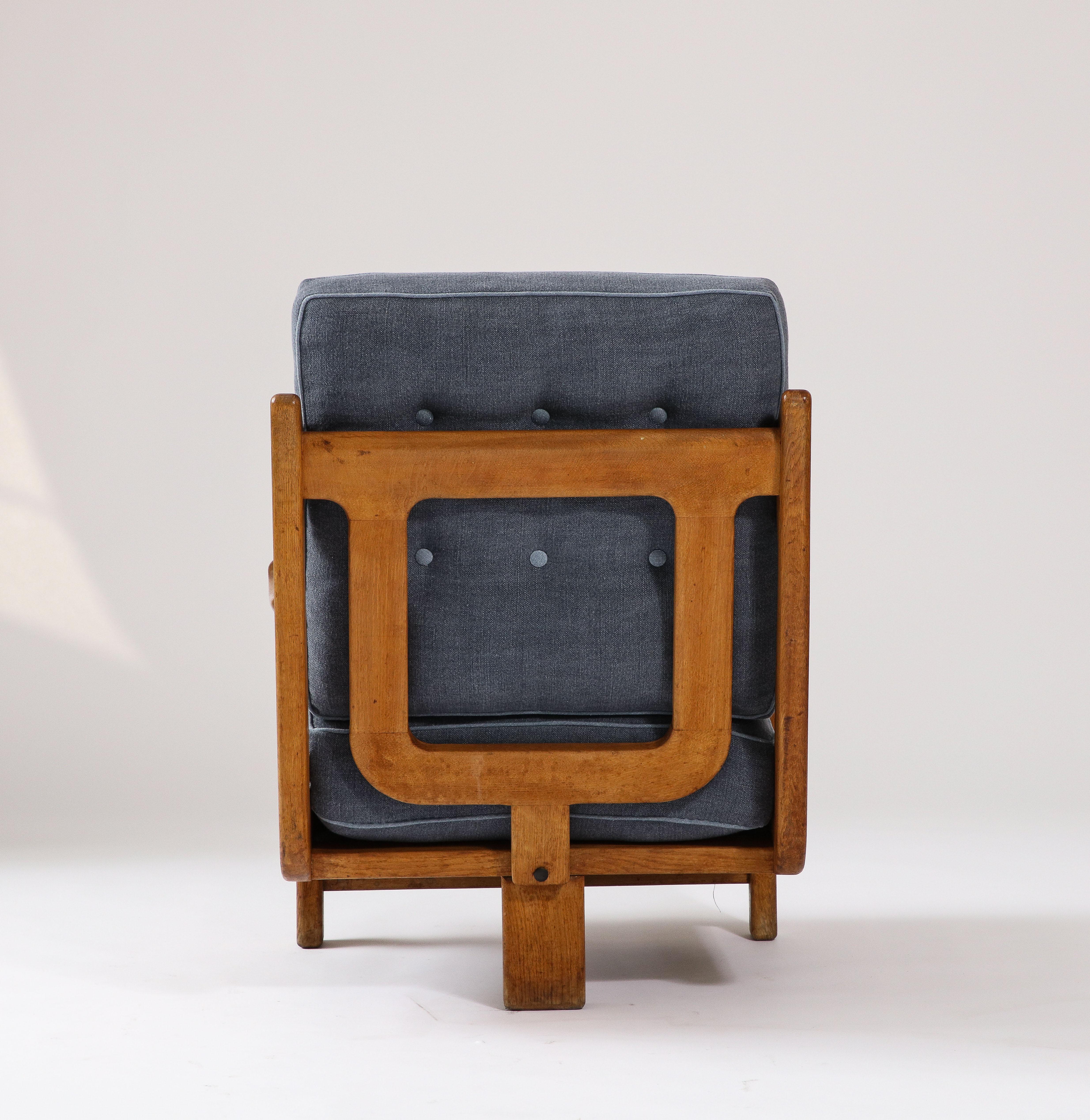 Rare fauteuil tripode de Guillerme et Chambron, France, vers 1960 en vente 8