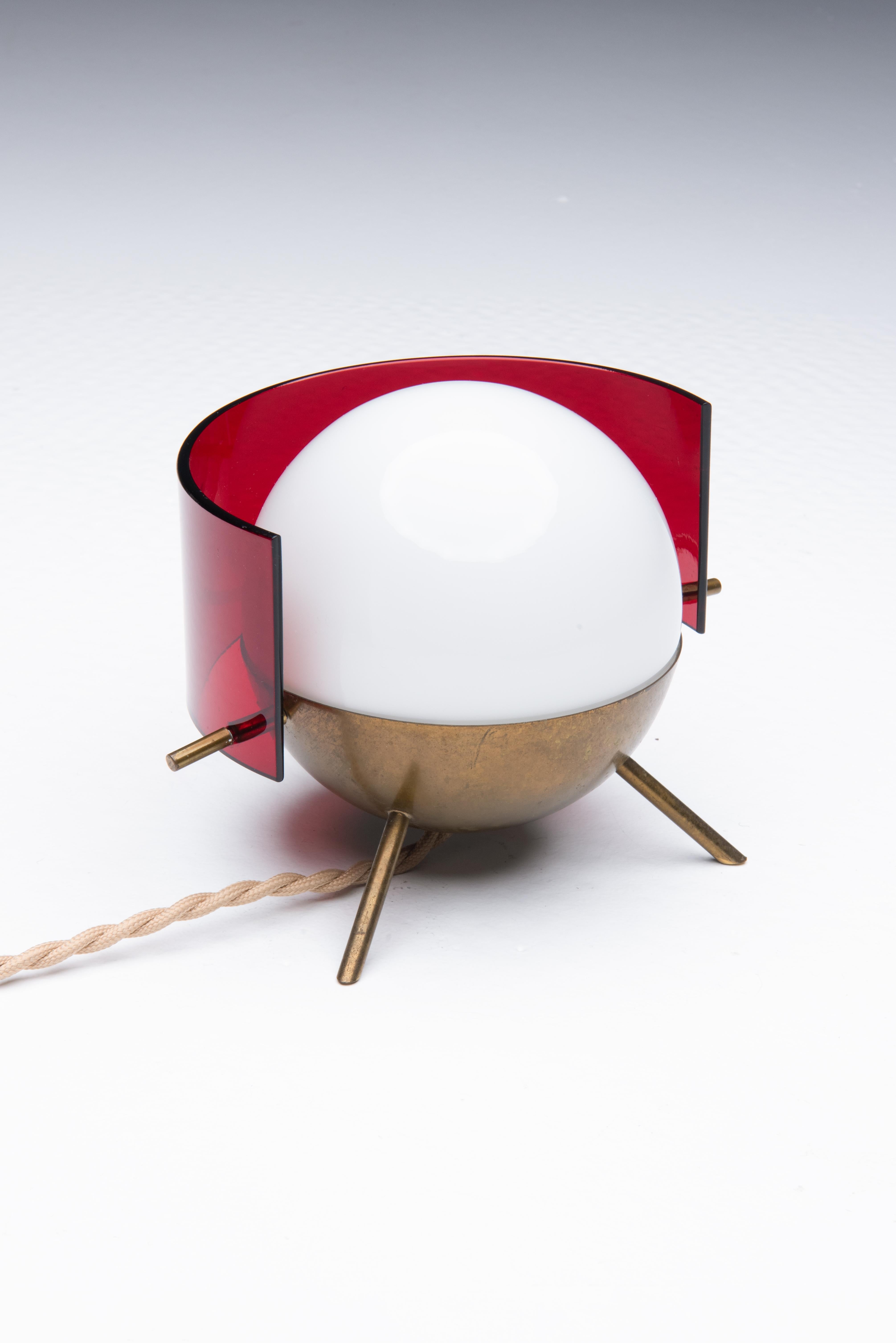 Seltene Dreibein-Tischlampe - Stilux Milano im Zustand „Gut“ im Angebot in Antwerpen, BE