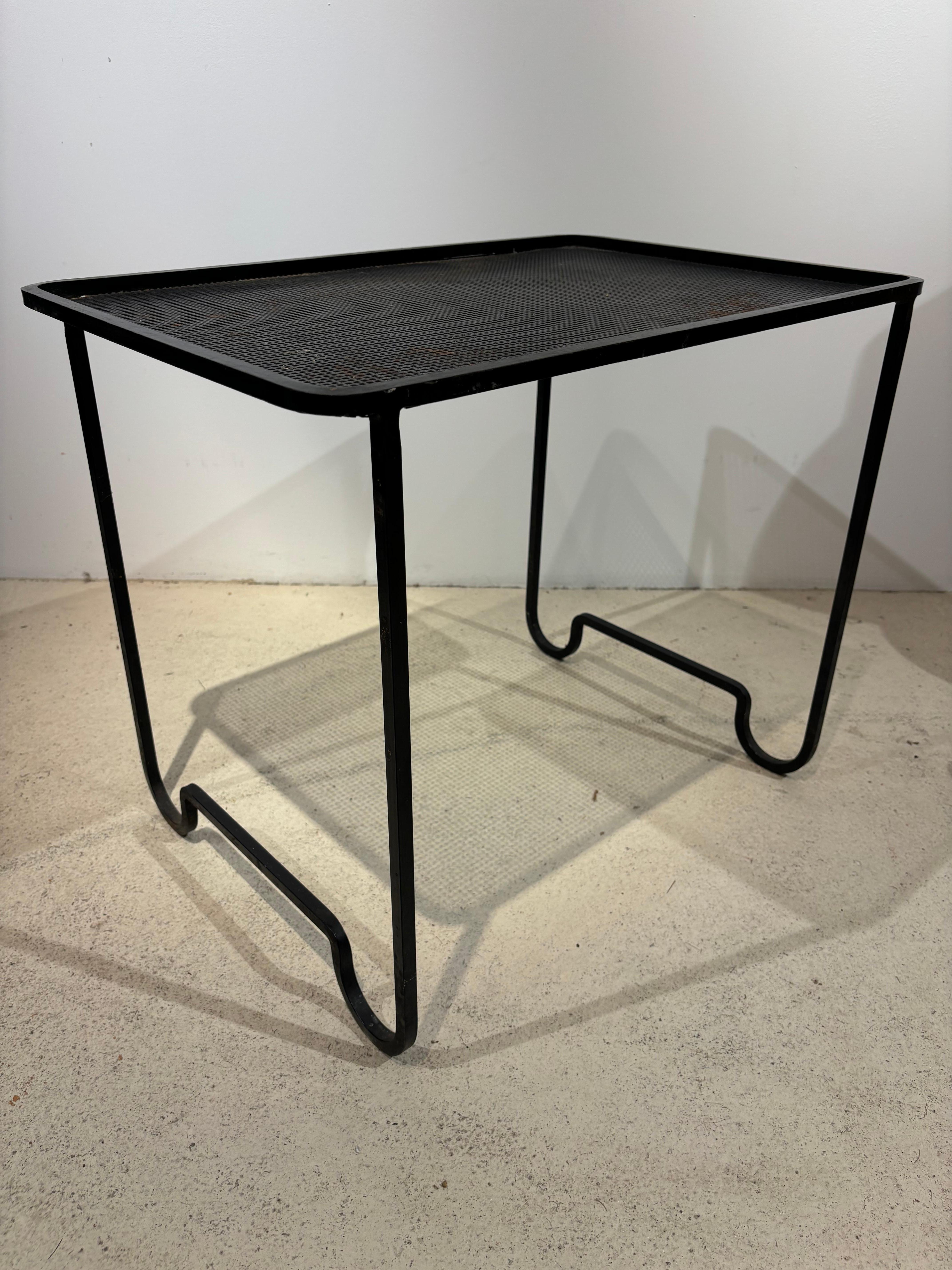 Métal Rare table d'appoint tropique de Mathieu Matégot en vente