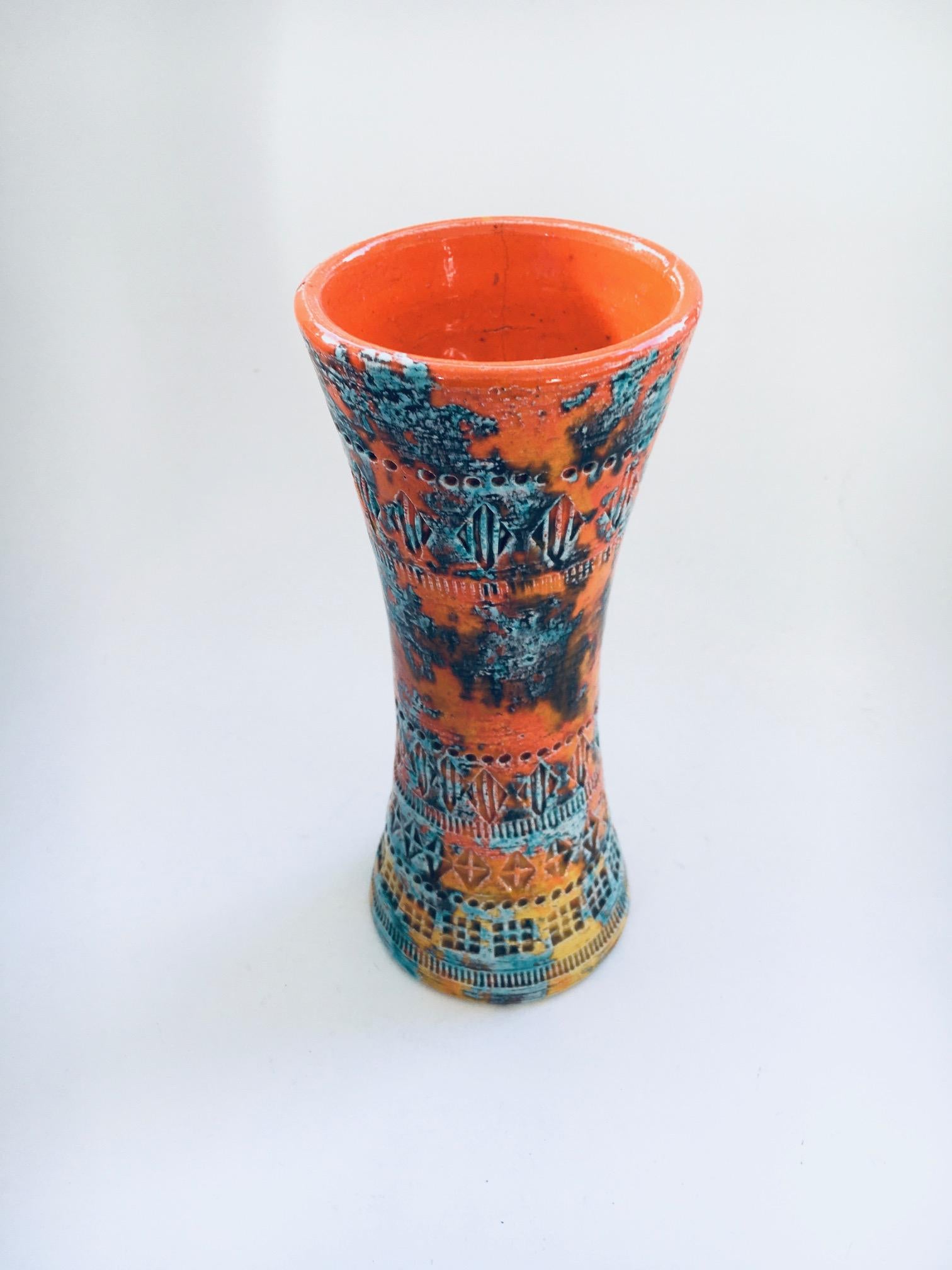 Rare Trumpet Vase w Sunset Glaze by Aldo Londi for Bitossi, Italy 1960's In Good Condition For Sale In Oud-Turnhout, VAN