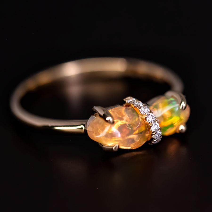 Rare Two-Color Fire Opal Diamond Engagement Ring 18K Yellow Gold In New Condition For Sale In Suwanee, GA