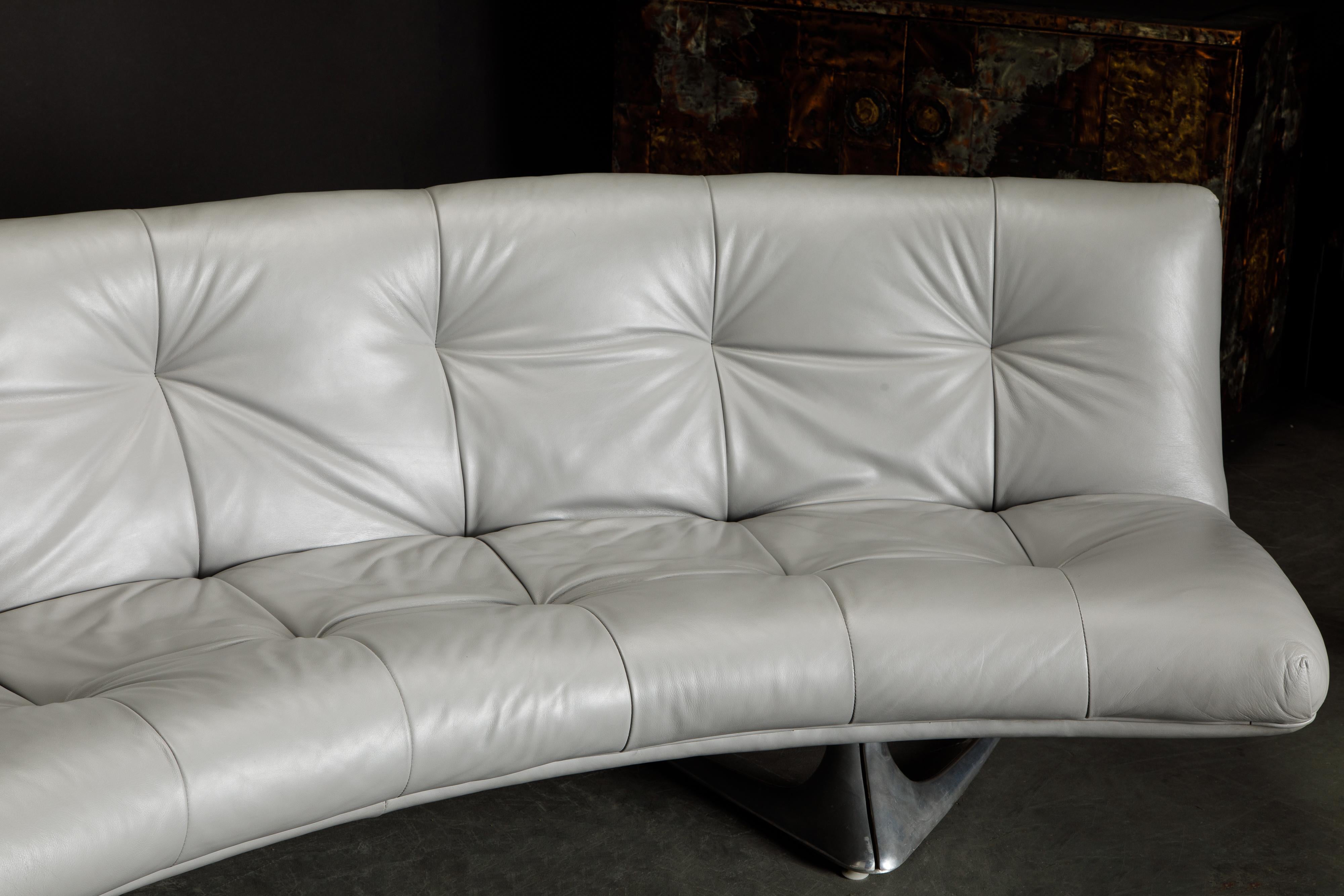 Rare 'Unicorn' Leather and Aluminum Curved Sofa by Vladimir Kagan, c. 1963 For Sale 3