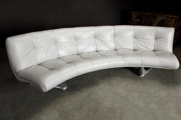 Rare 'Unicorn' Leather and Aluminum Curved Sofa by Vladimir Kagan, c. 1963 For Sale 1