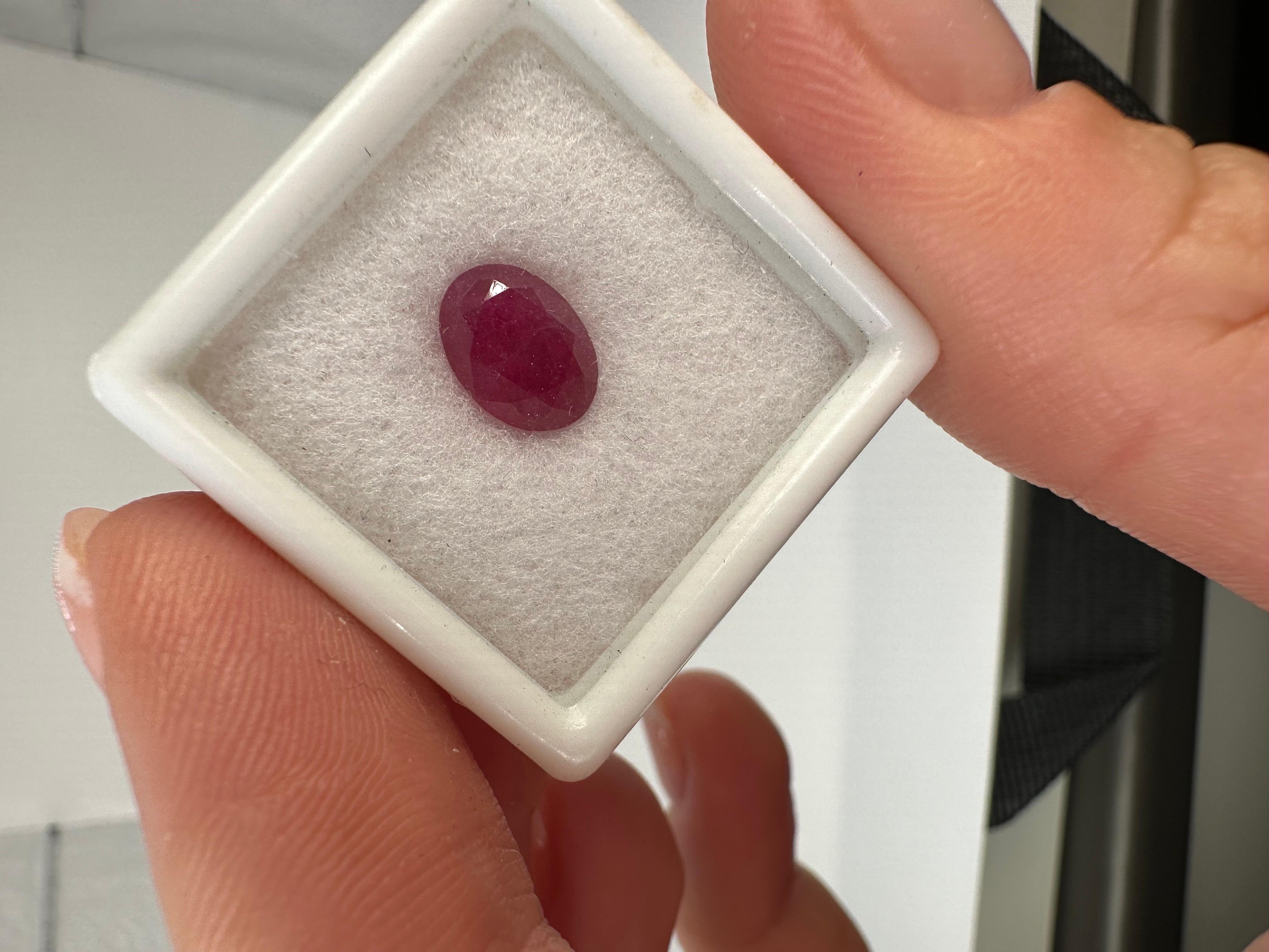 Oval Cut Rare untreated ruby oval 9mm certified For Sale