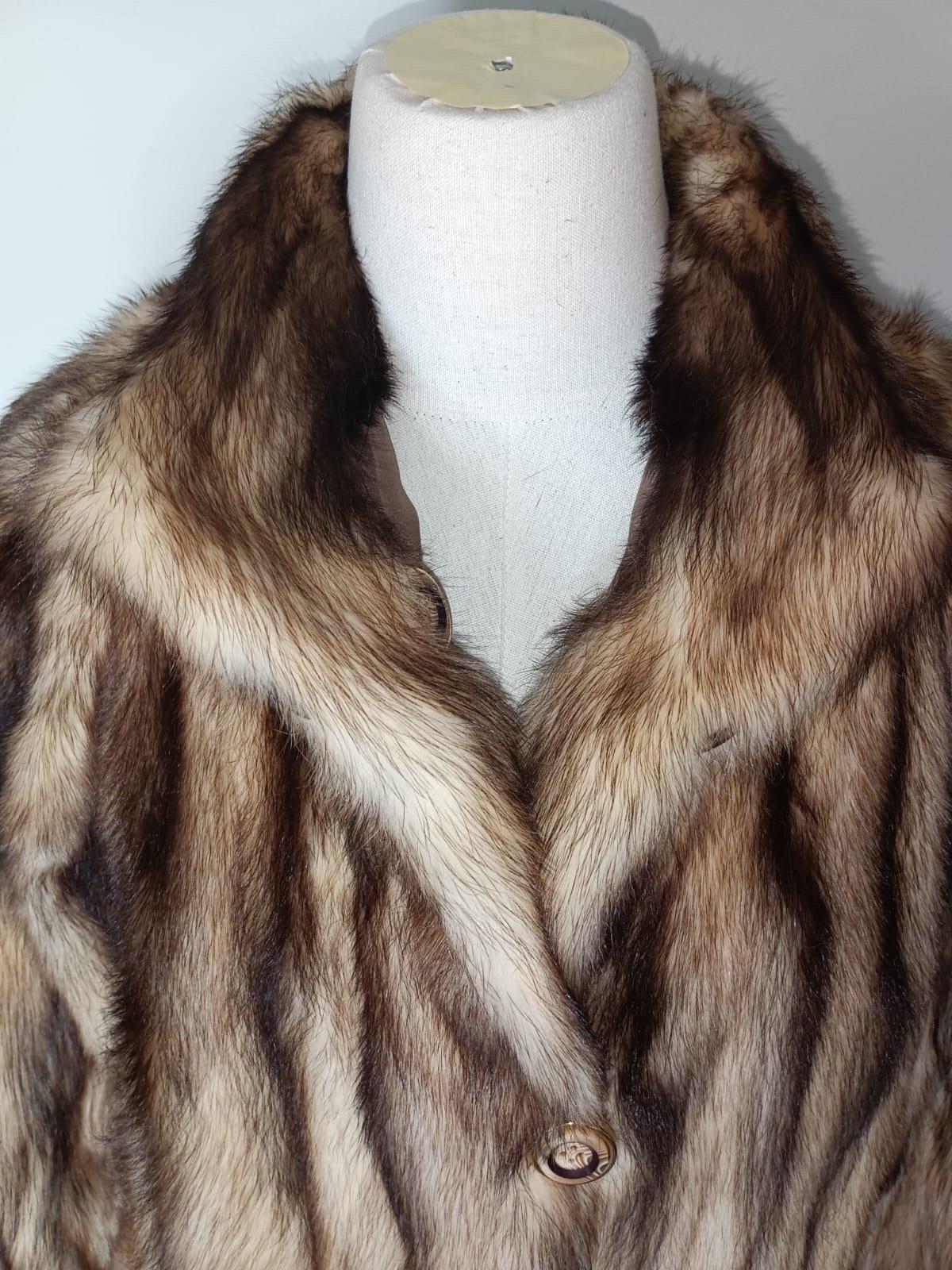Rare Unused Vintage German sable fur coat size 10 For Sale 2