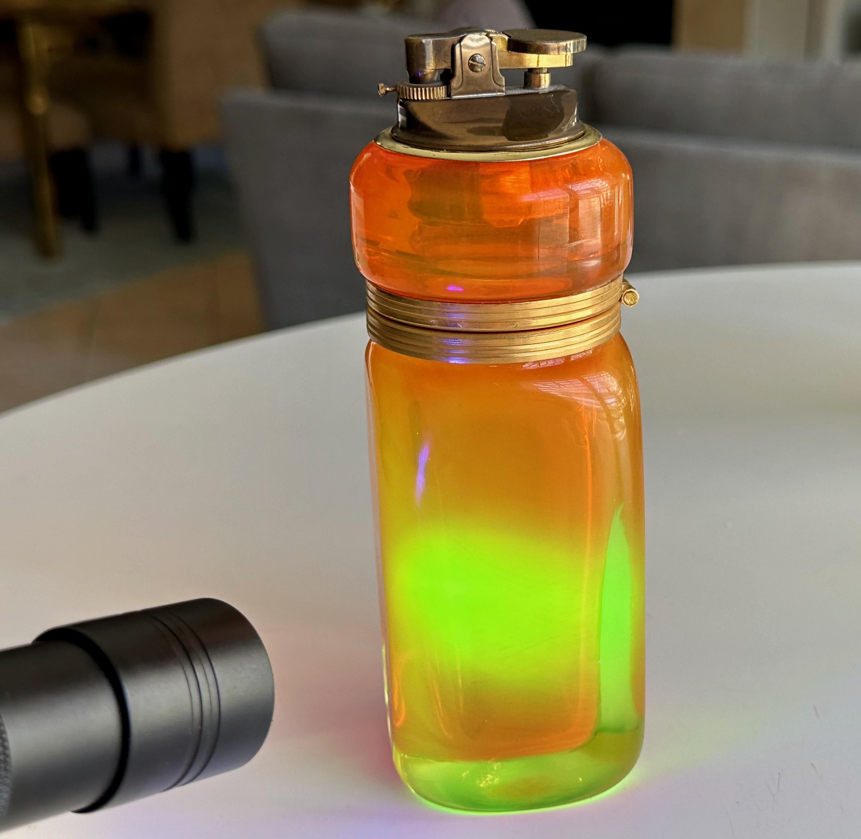 Raro Encendedor y Portacigarrillos de Murano Naranja Sommerso de Uranio en venta 13