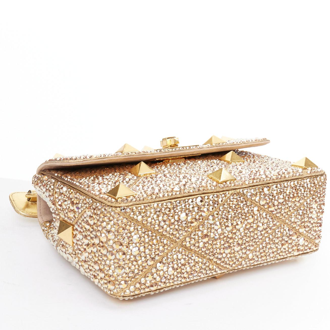 rare VALENTINO Roman Stud Medium rhinestone crystal chain turnlock shoulder bag en vente 3