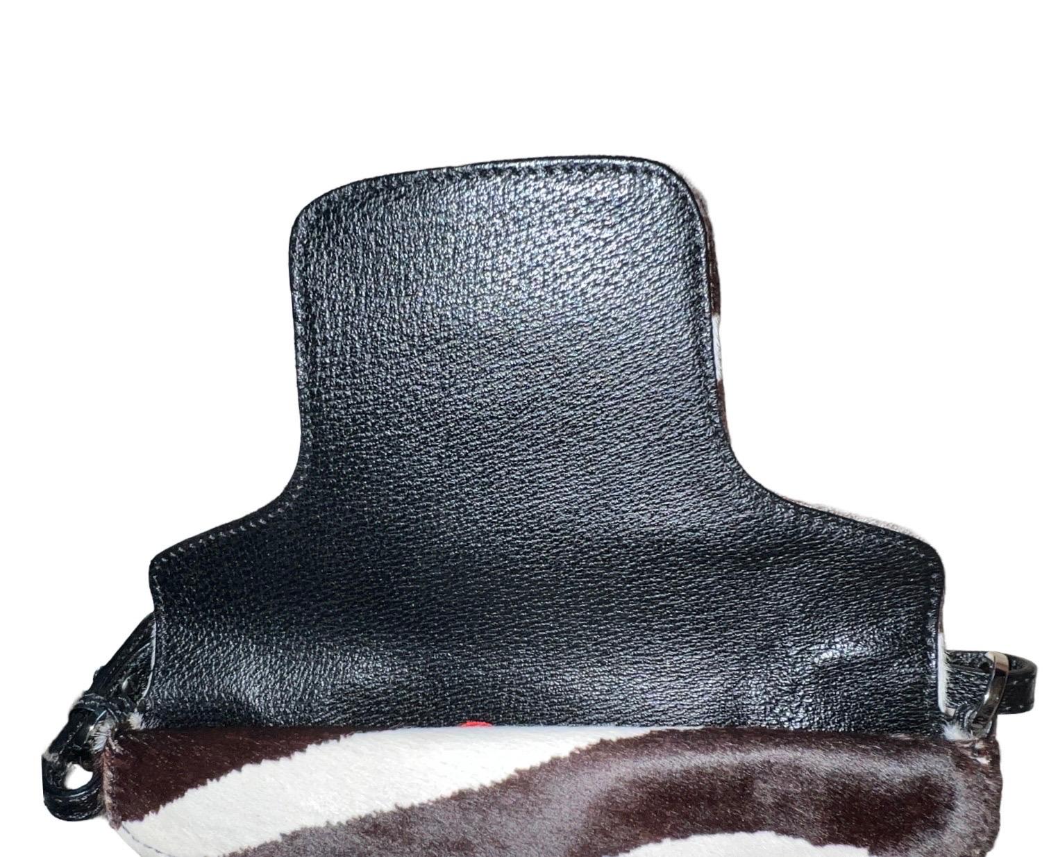 Rare VALENTINO Y2K Fur & Leather V Logo Baguette Double Flap Clutch Handbag  For Sale 2