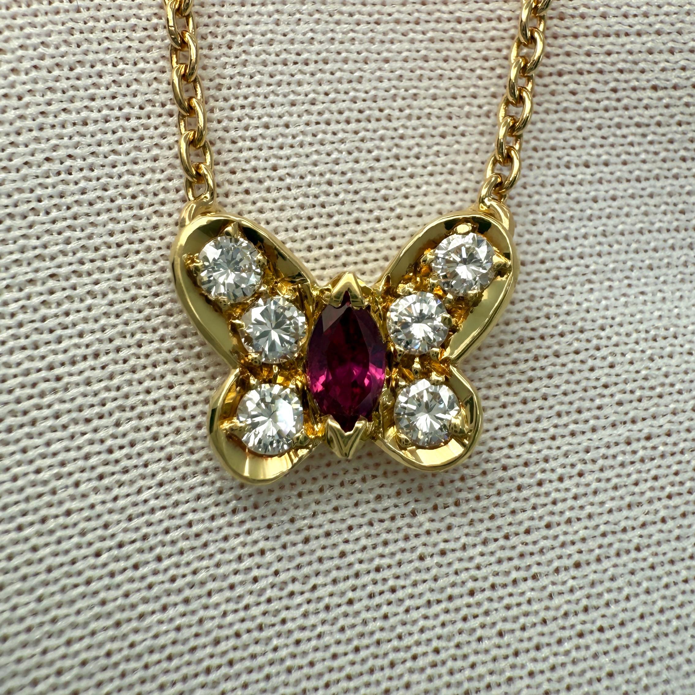 da uomo o donna Rara collana Van Cleef & Arpels con rubino e diamanti Papillion Butterfly in oro 18k in vendita