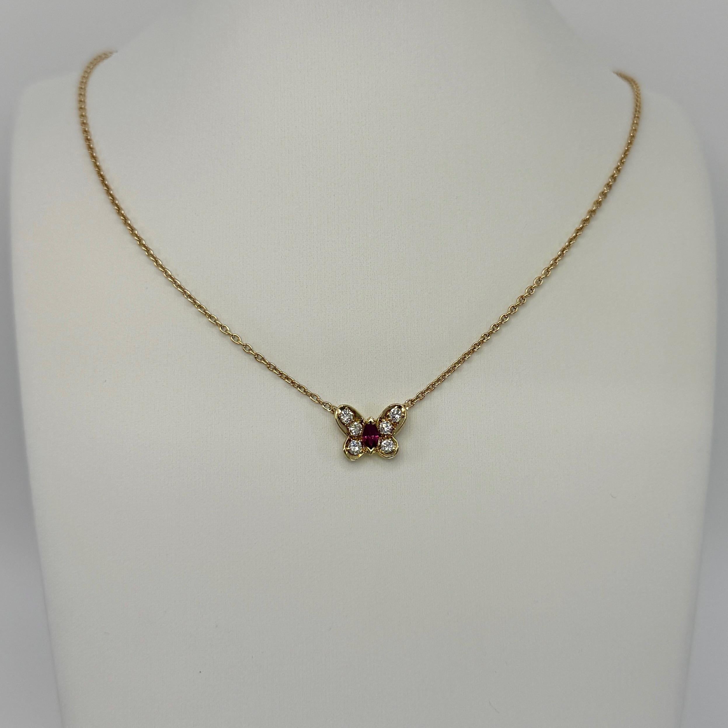 Rara collana Van Cleef & Arpels con rubino e diamanti Papillion Butterfly in oro 18k in vendita 2