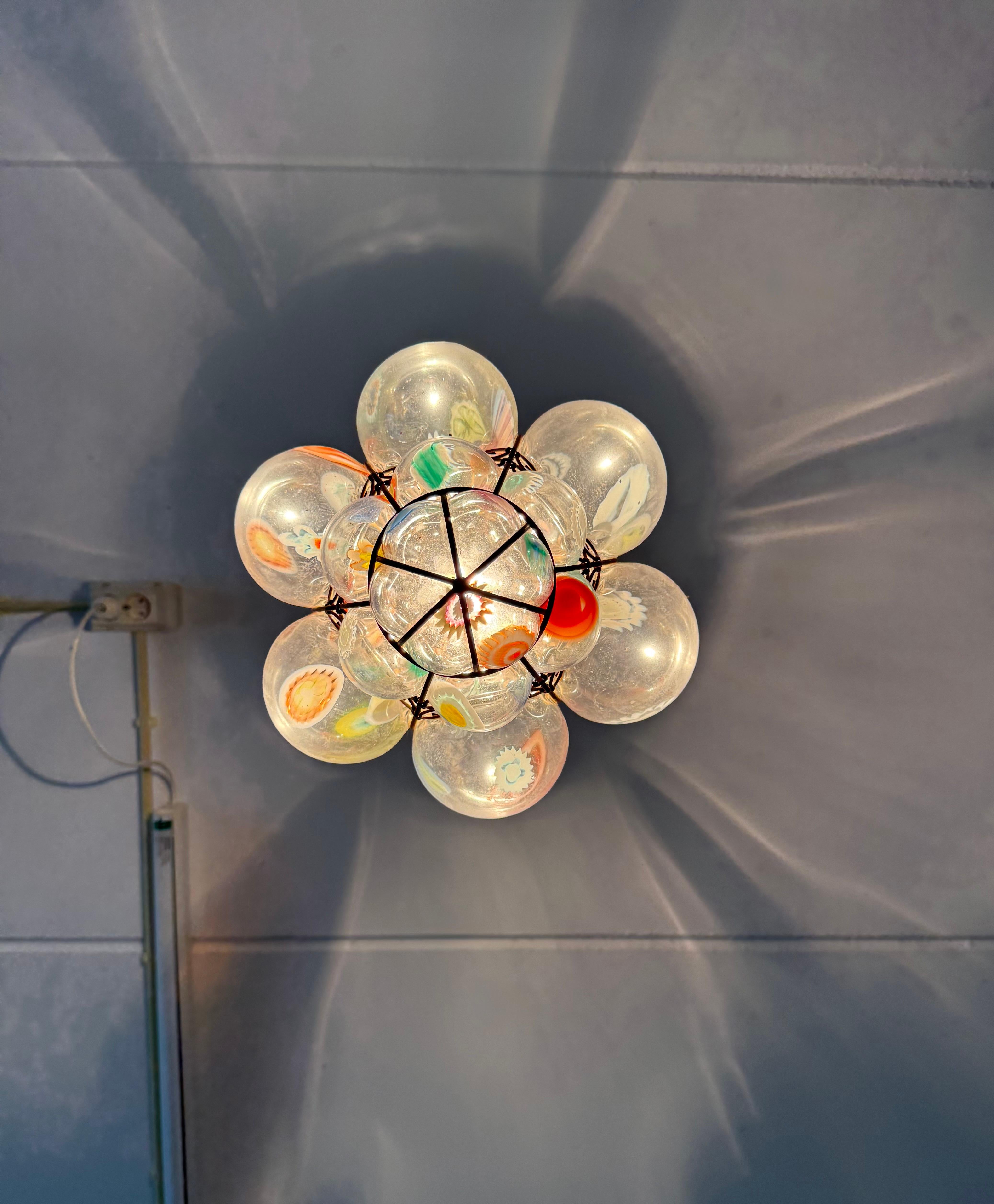 Rara lampada a sospensione di Murano Millefiori in vetro soffiato a bocca con cornice Seguso in vendita 12