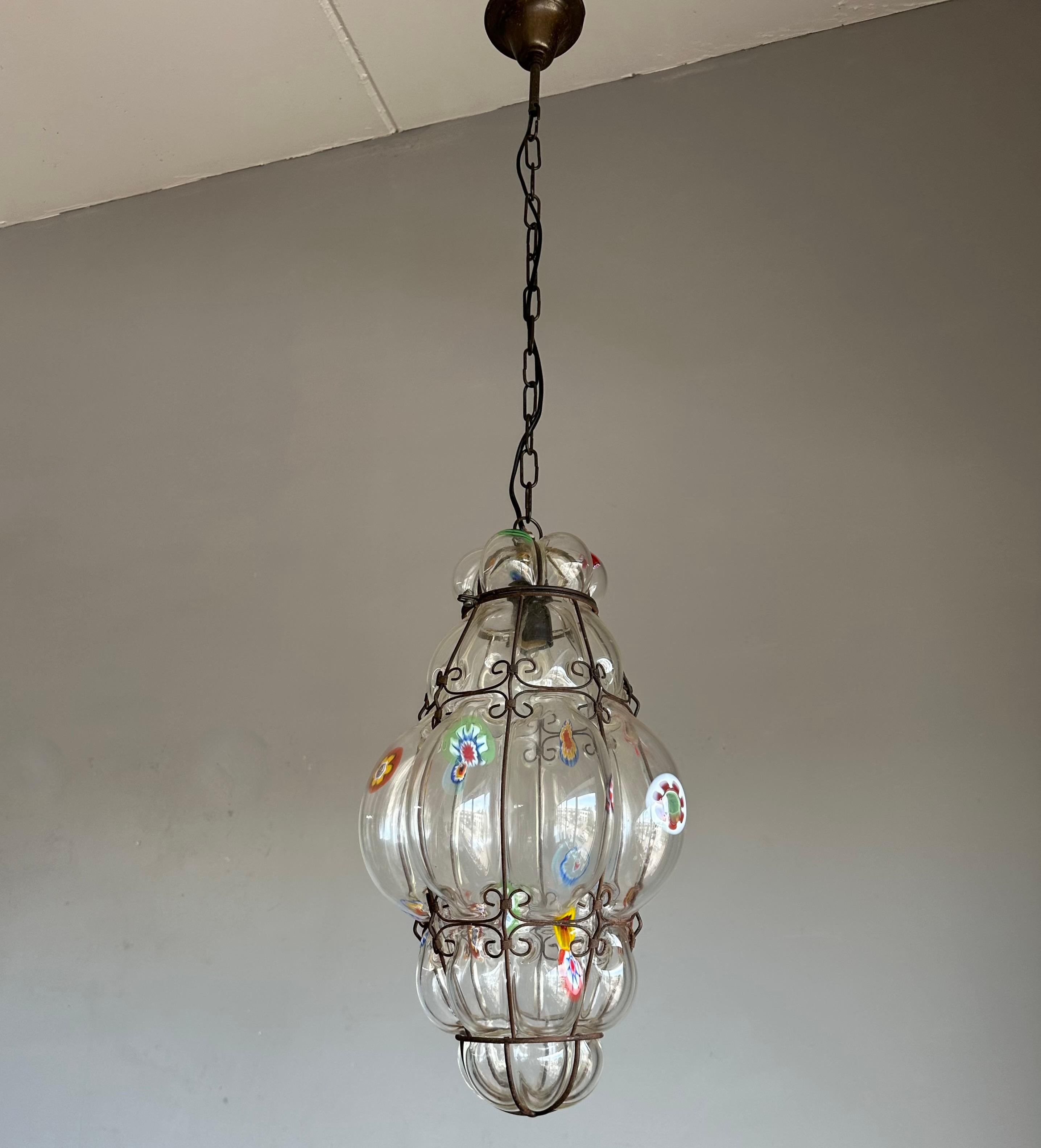 Seltene venezianische Murano-Pendelleuchte Millefiori aus mundgeblasenem Muranoglas in Rahmen Seguso, Millefiori (Italienisch) im Angebot