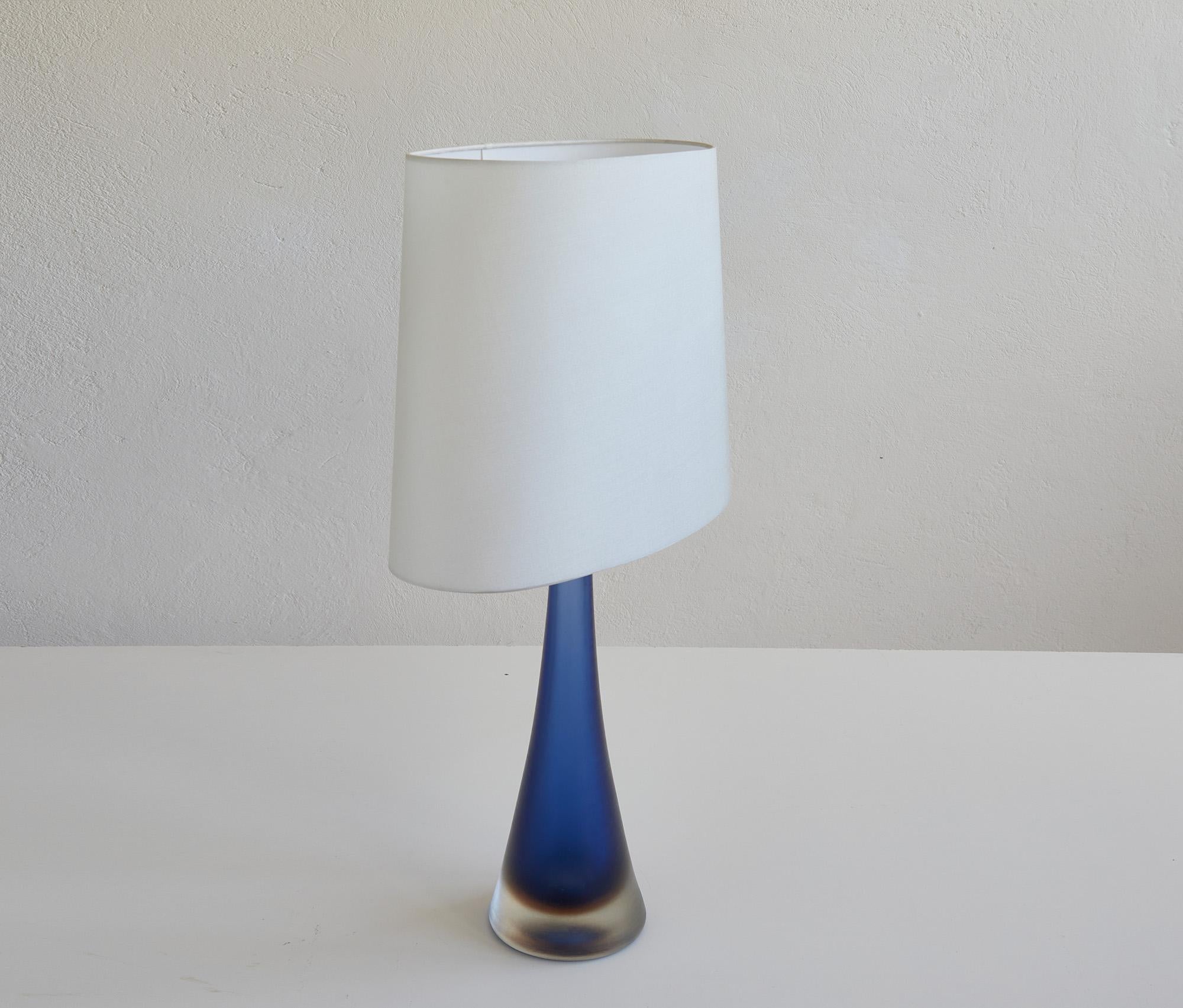 Seltene Tischleuchte von Paolo Venini inciso, sommerso, pesante Ed.Venini, Italien 1950 (Moderne der Mitte des Jahrhunderts) im Angebot