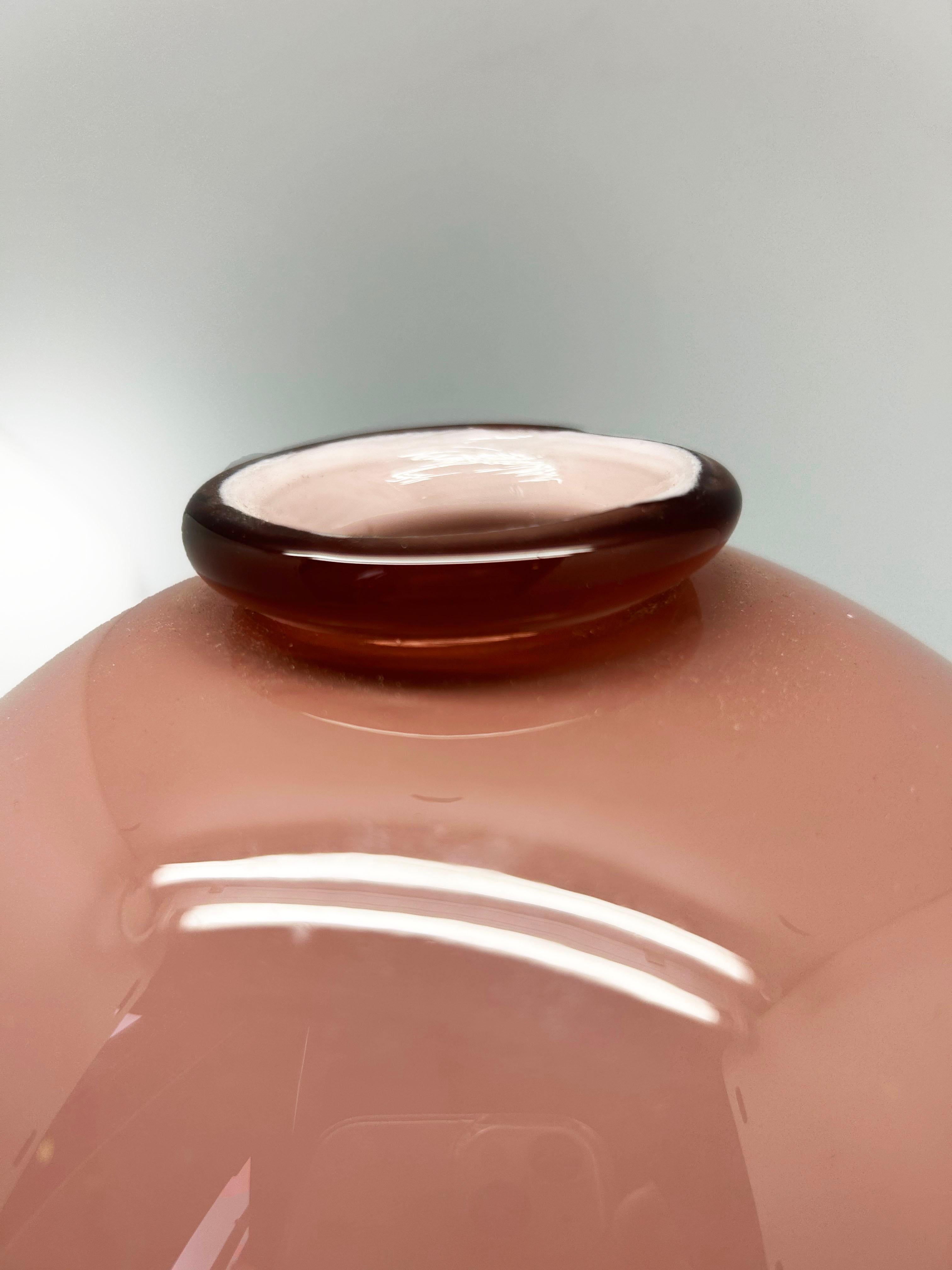 Mid-Century Modern Vase Veronese en verre soufflé rose par Vittorio Zecchin – Murano, 1921 For Sale
