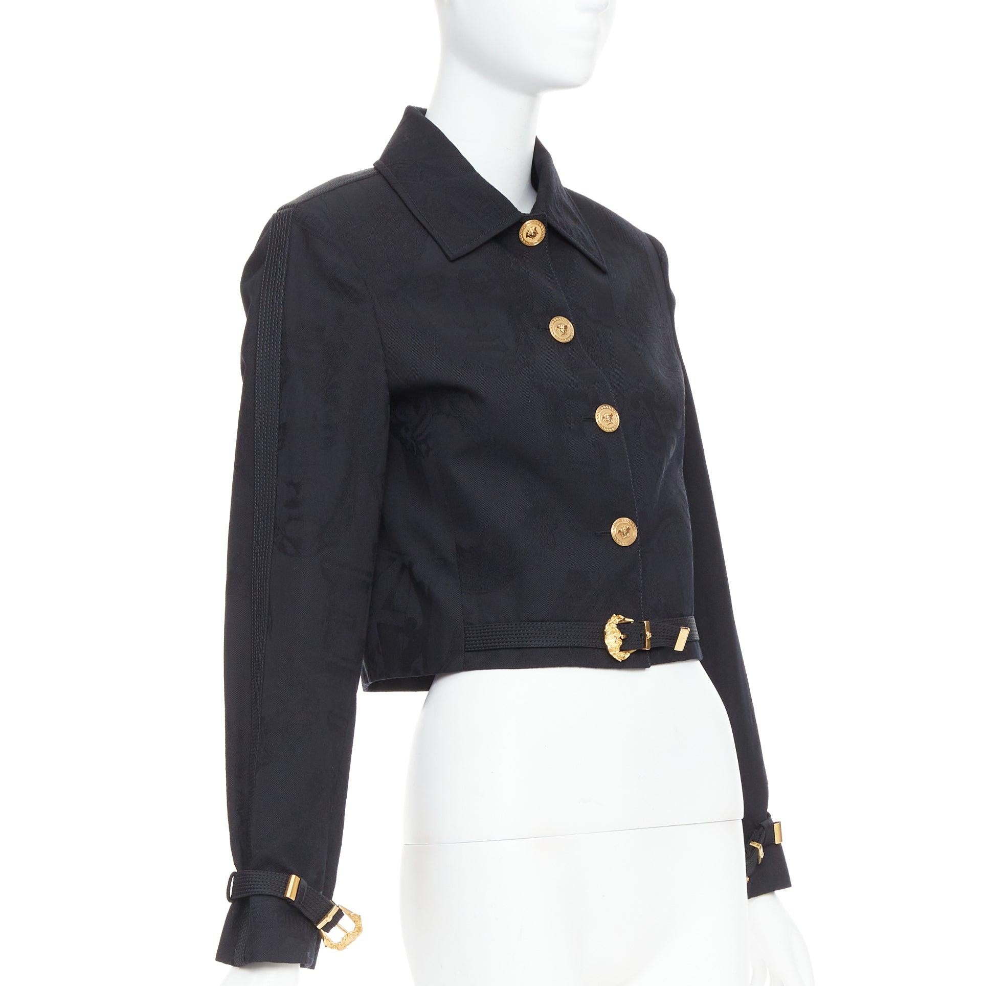 rare VERSACE black wool Medusa jacquard barocco buckle cropped jacket IT38 XS In Excellent Condition For Sale In Hong Kong, NT