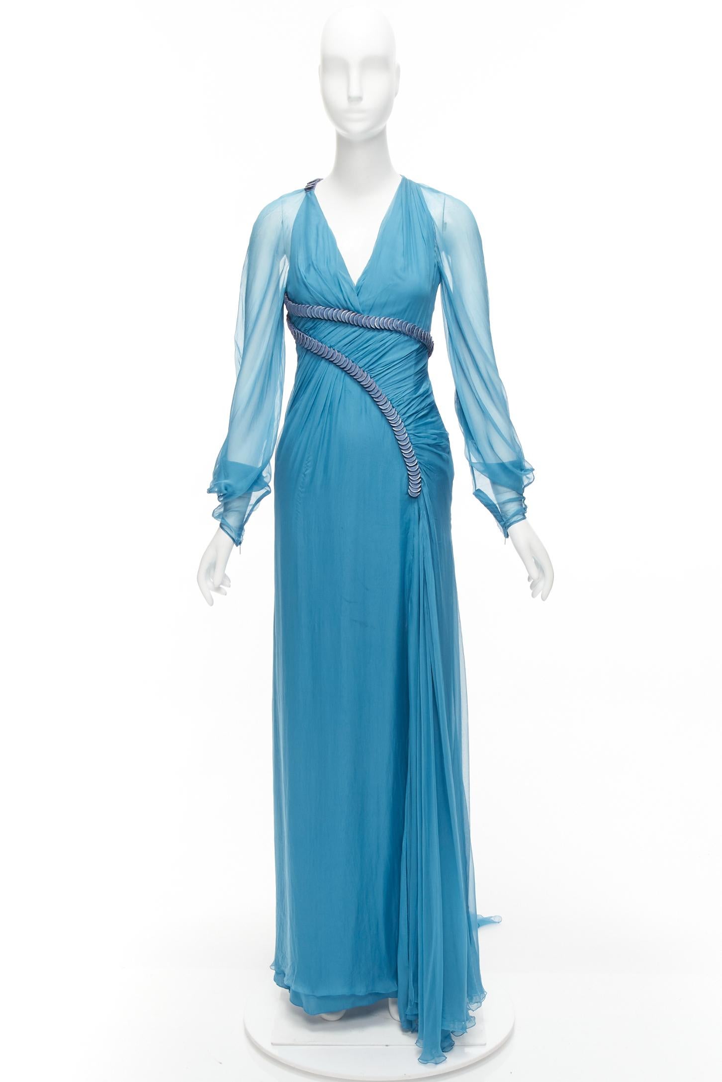 Vestido de noche drapeado con mangas transparentes y adornos de pailettes de seda, raro de VERSACE Runway en venta 5