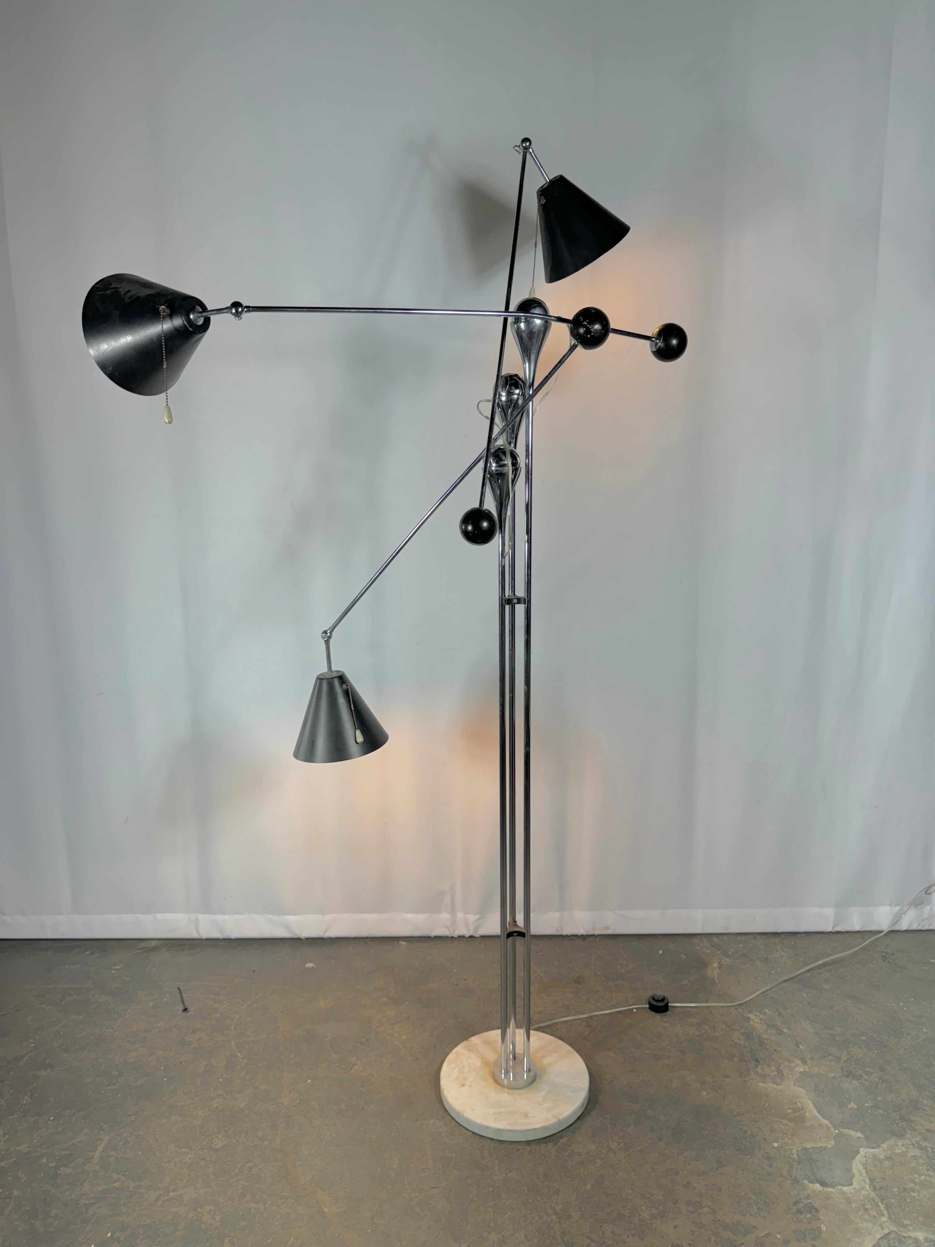 Rare Version Arredoluce Triennale mod. 14028 / Angelo Lelii , Lampada da terra For Sale 1