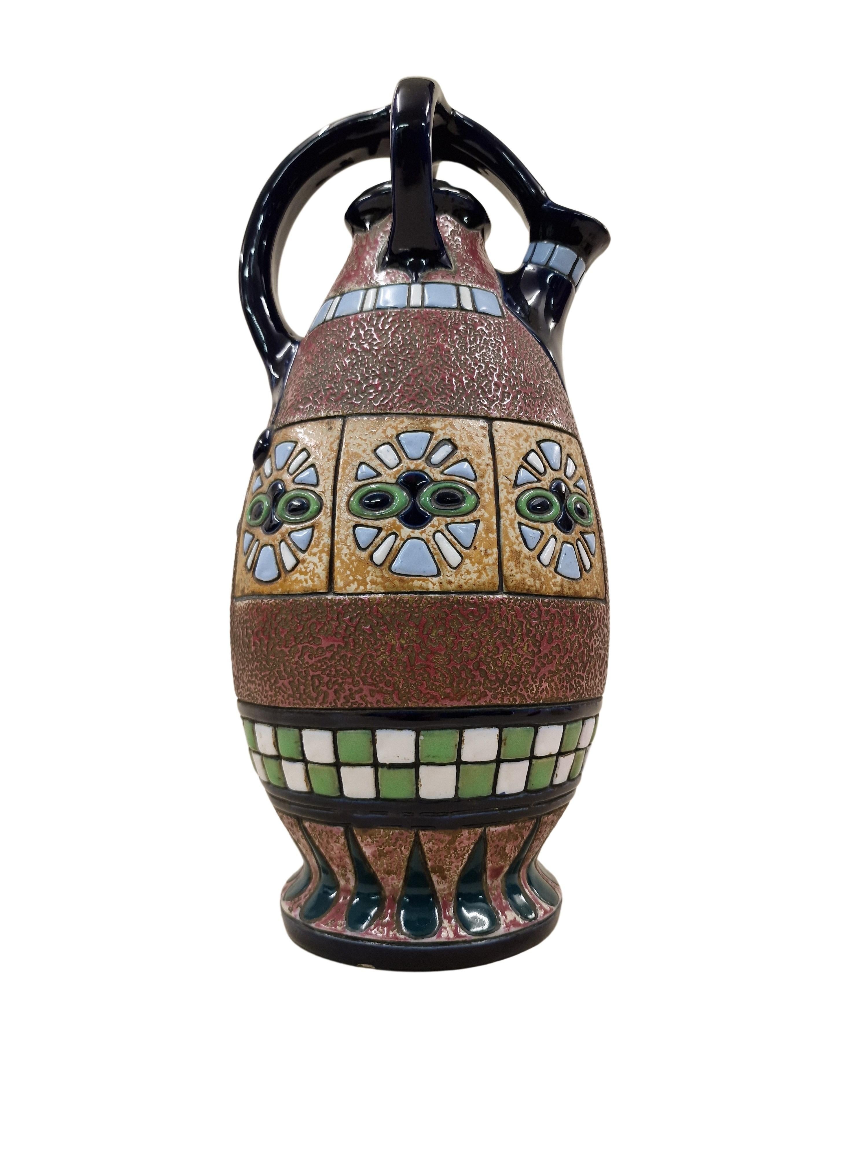 Hand-Crafted Rare very decorative swivel jug, horse carriage, 1915 Art Deco, Amphora, Czech R For Sale