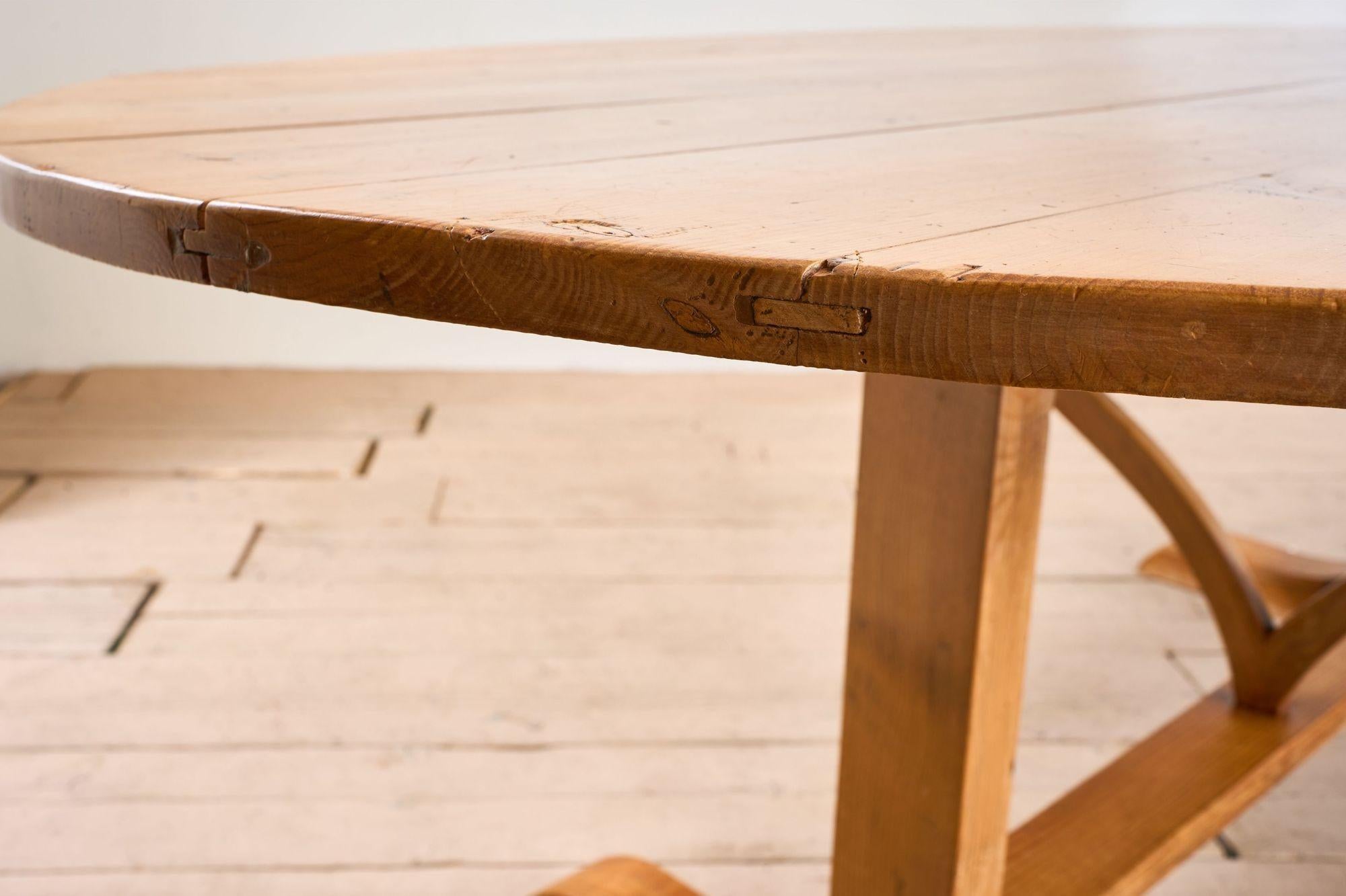 Rare et grande table Vendange en pin du 19ème siècle en vente 3