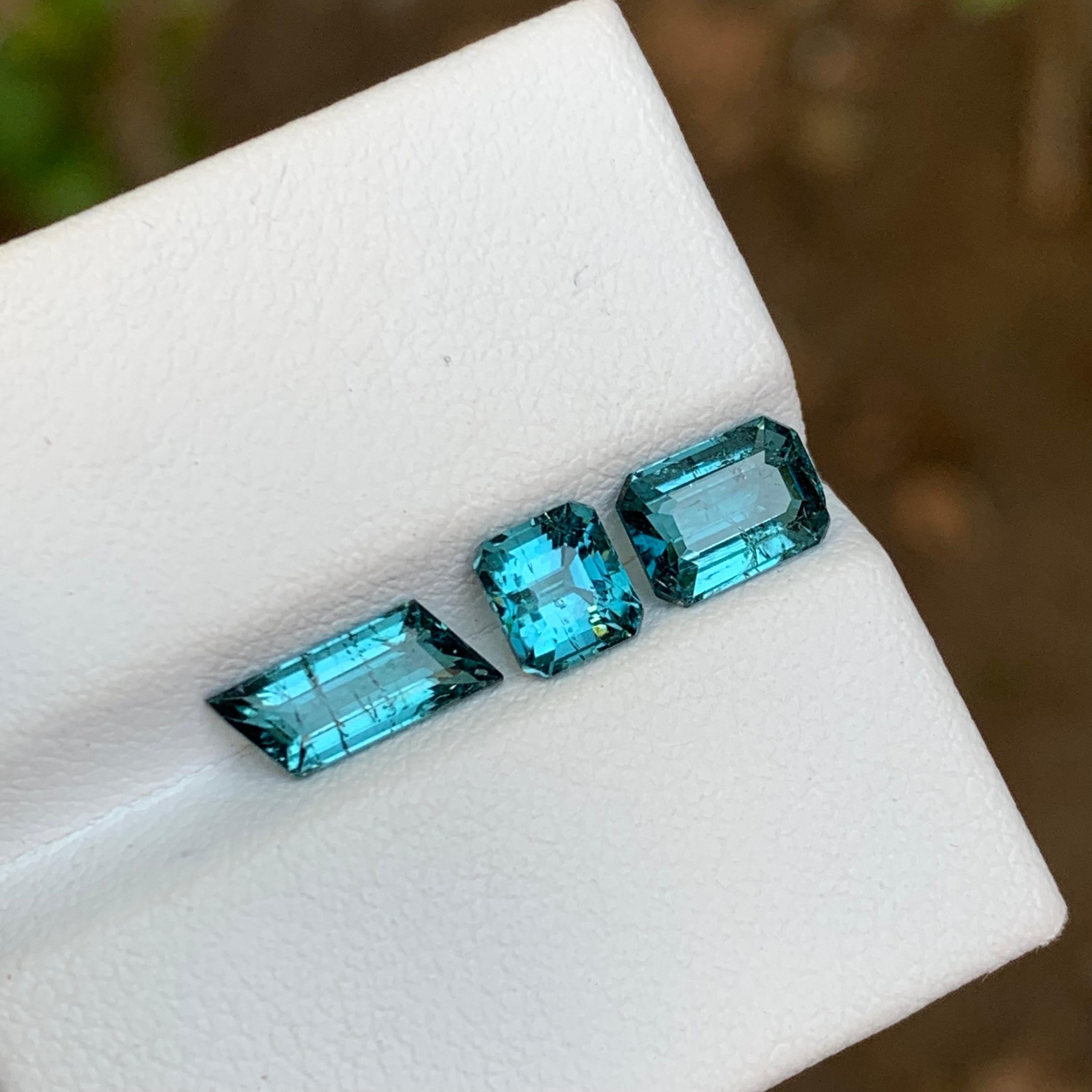 Rare Vibrant Blue Natural Tourmaline Gemstones, 2.60 Ct Emerald Cut for Jewelry For Sale 6