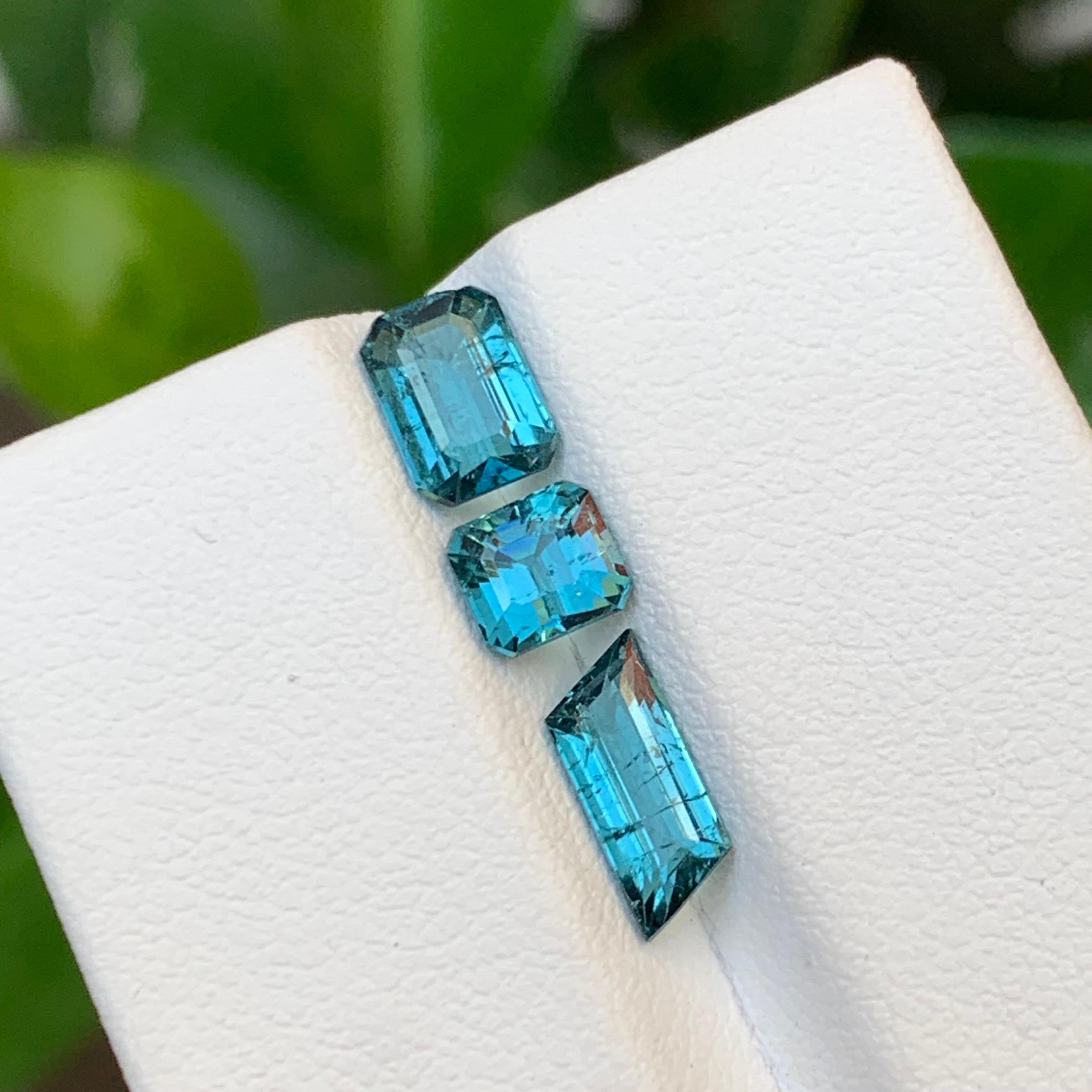 Contemporary Rare Vibrant Blue Natural Tourmaline Gemstones, 2.60 Ct Emerald Cut for Jewelry For Sale