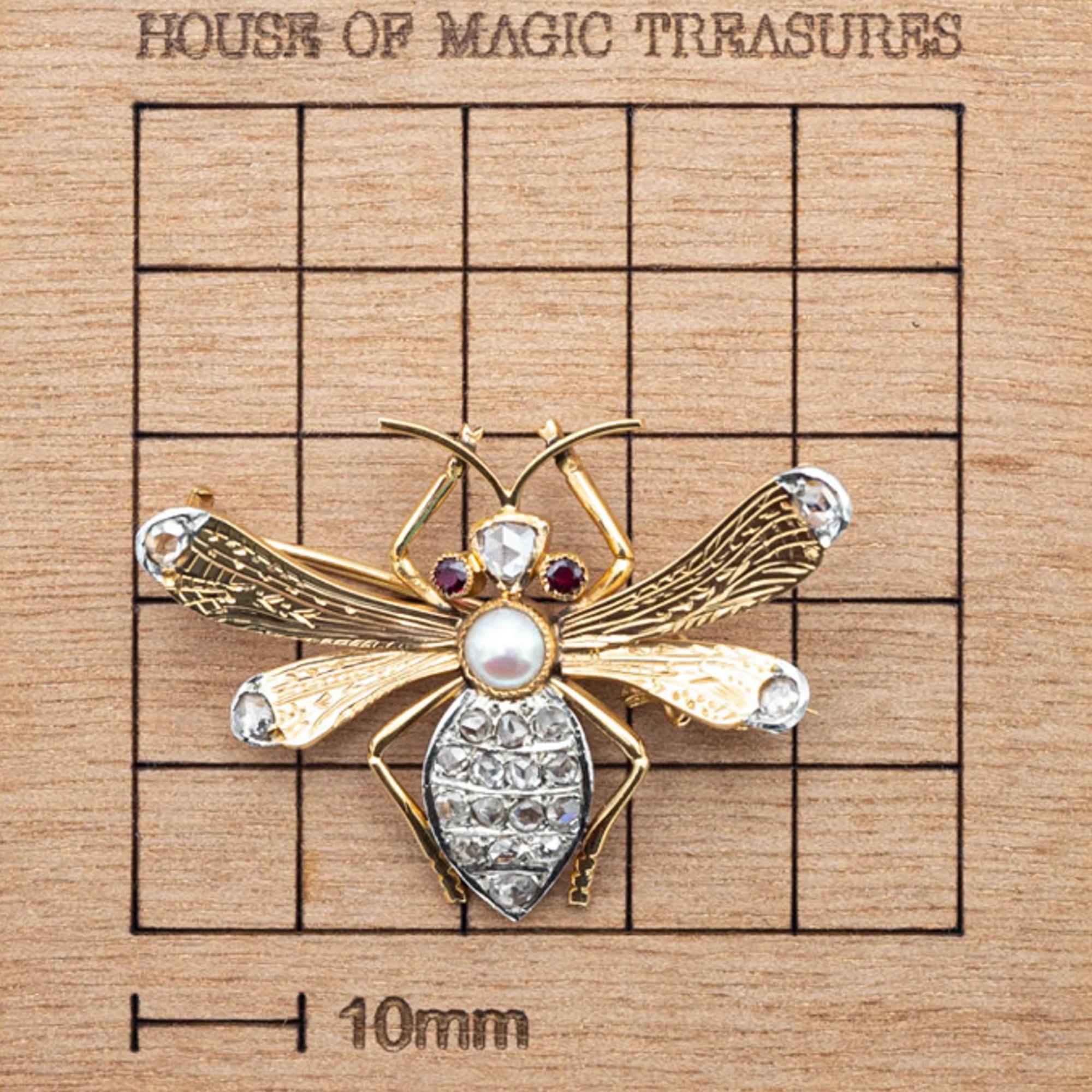 Rare Victorian brooch - 18 K Yellow gold Queen Bee set with rose cut diamond 6