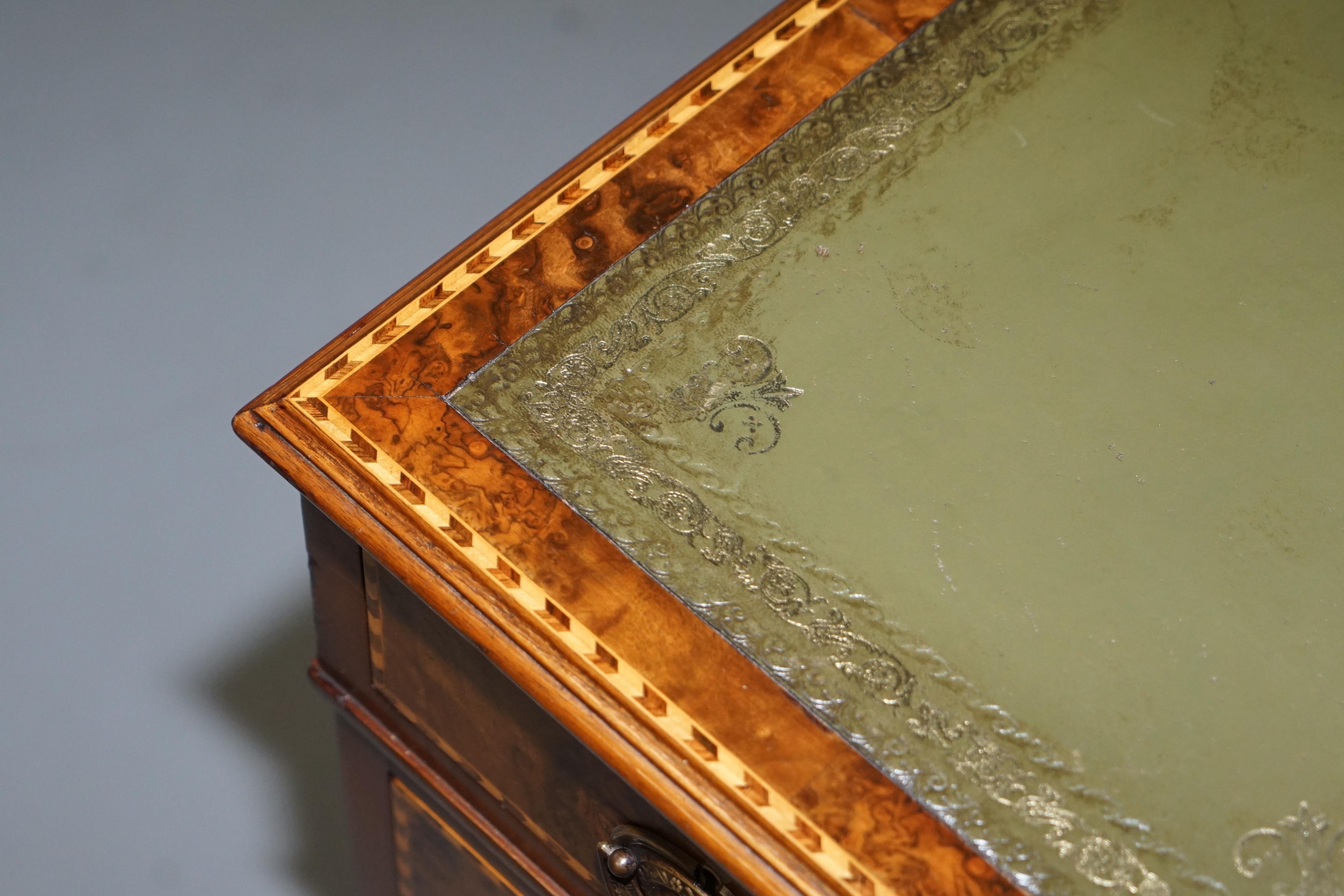 Rare bureau victorien Merryweather London 1885 estampillé, cuir en vente 5