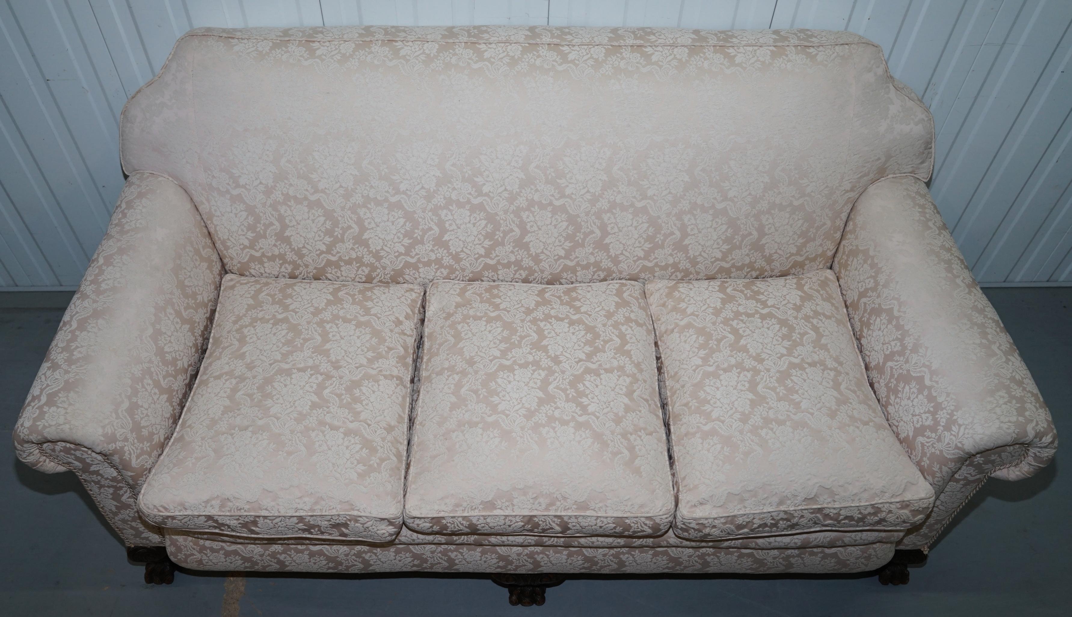 English Rare Victorian Damask Upholstery Walnut Carved Lion Paw Feet Sofa Armchair Suite For Sale
