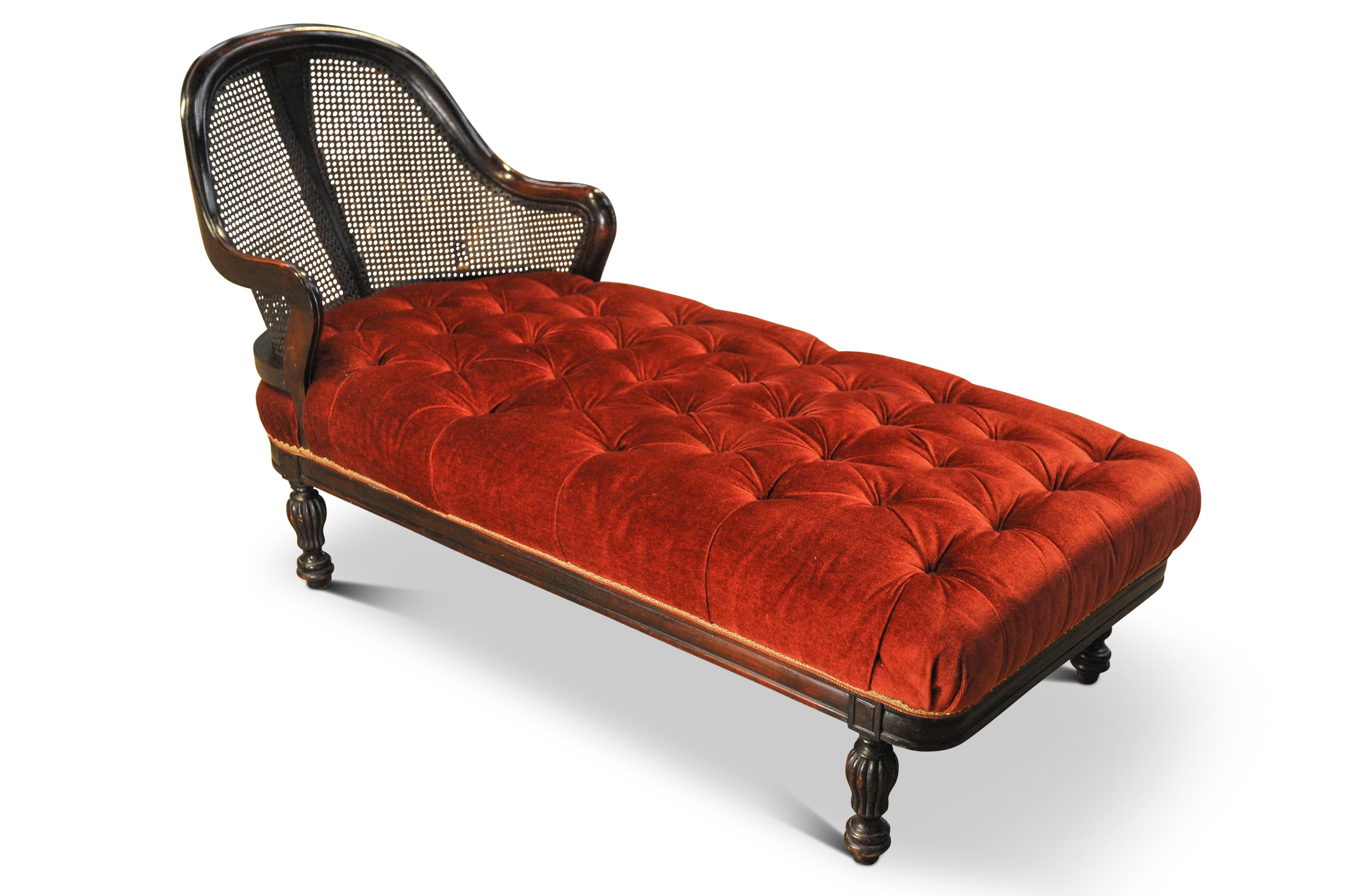 Rare Victorian Red Velvet Chesterfield Bergere Chaise Longue / Day Bed  For Sale 1