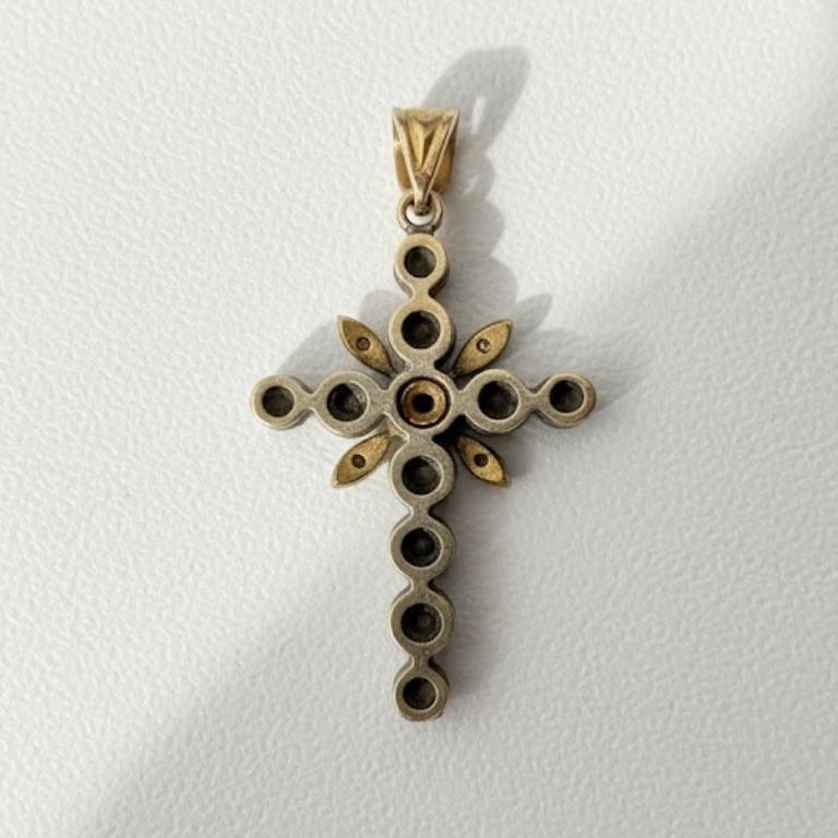 da uomo o donna RARO Ciondolo a croce vittoriano con diamante, fine XIX secolo, oro e argento (0,45ct) in vendita