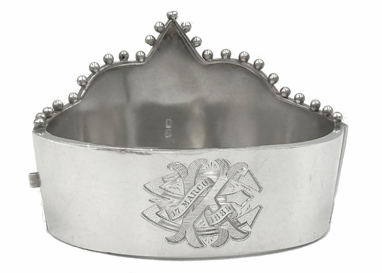 SELTENer viktorianischer englischer Kronen-Armreif aus Silber, datiert im Zustand „Hervorragend“ im Angebot in Sesser, IL
