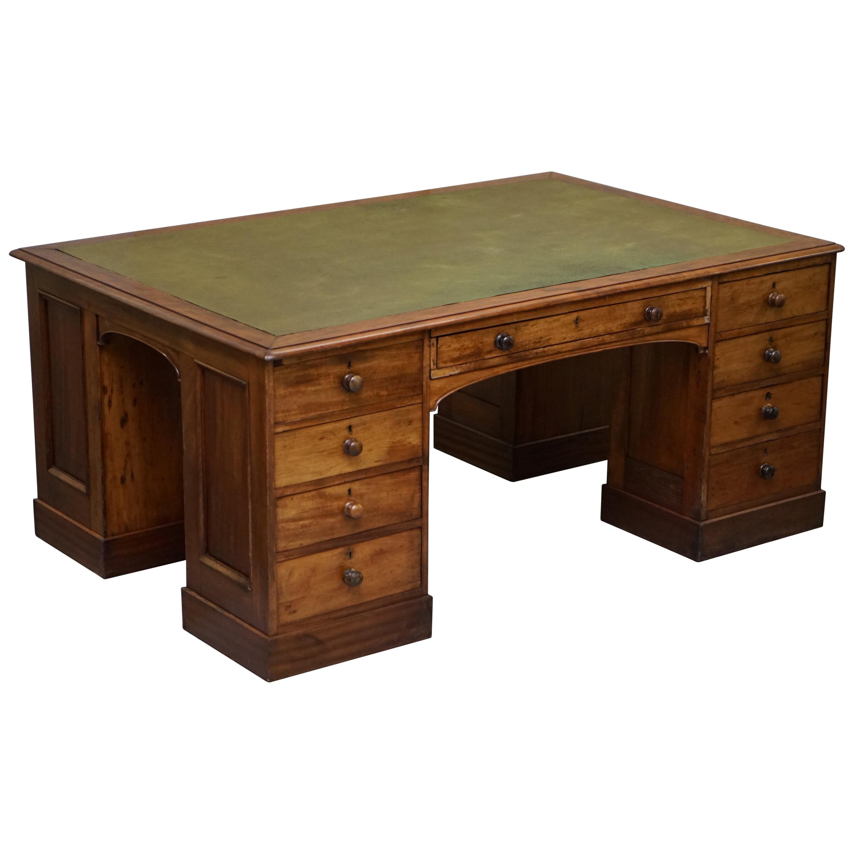 Rare Victorian Four-Sided Quad Pedestal Desk in Flamed Hardwood Green Leather For Sale