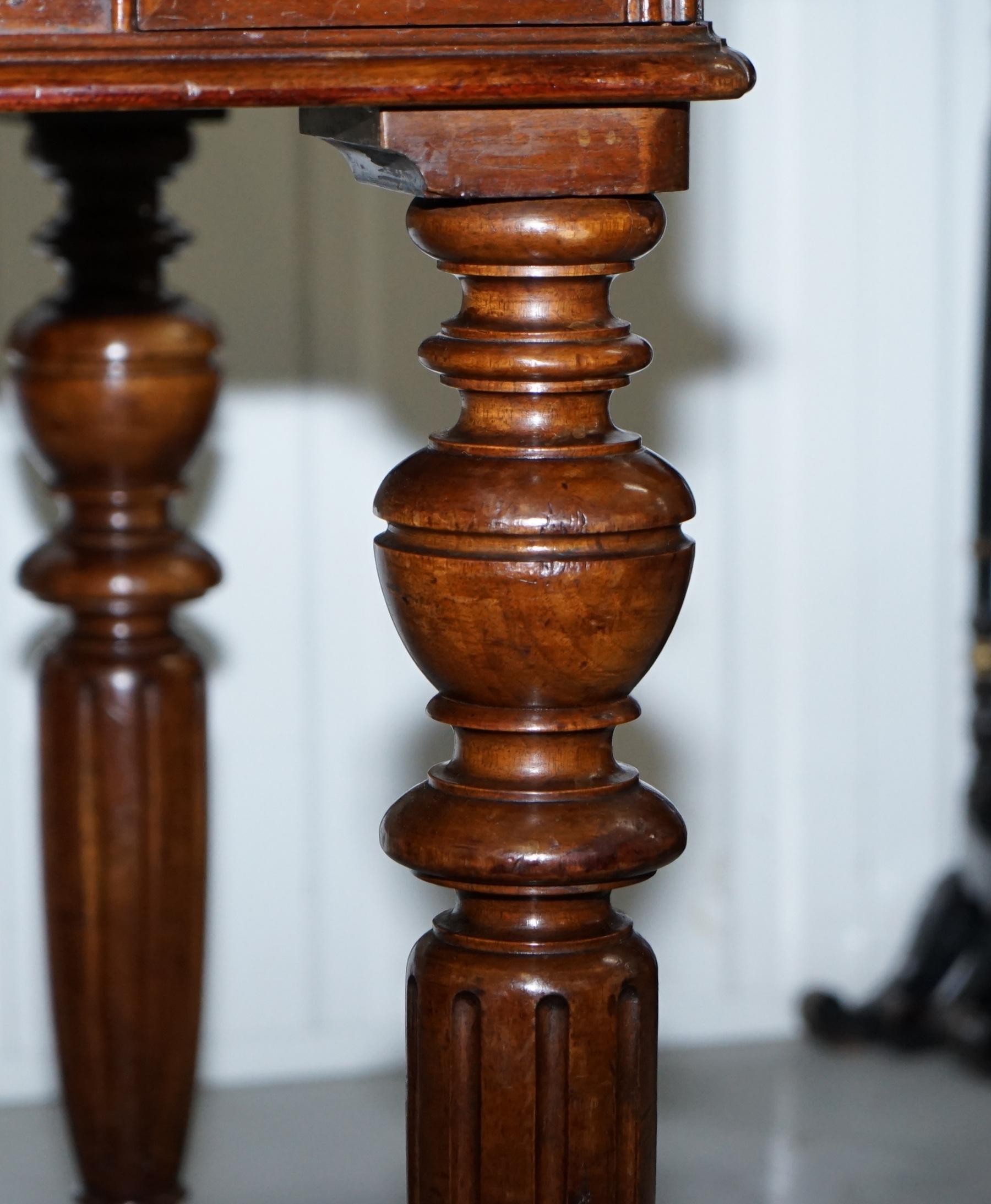 Rare table de jeu victorienne, circa 1840, tiroirs moyens secrets et boutons en vente 6