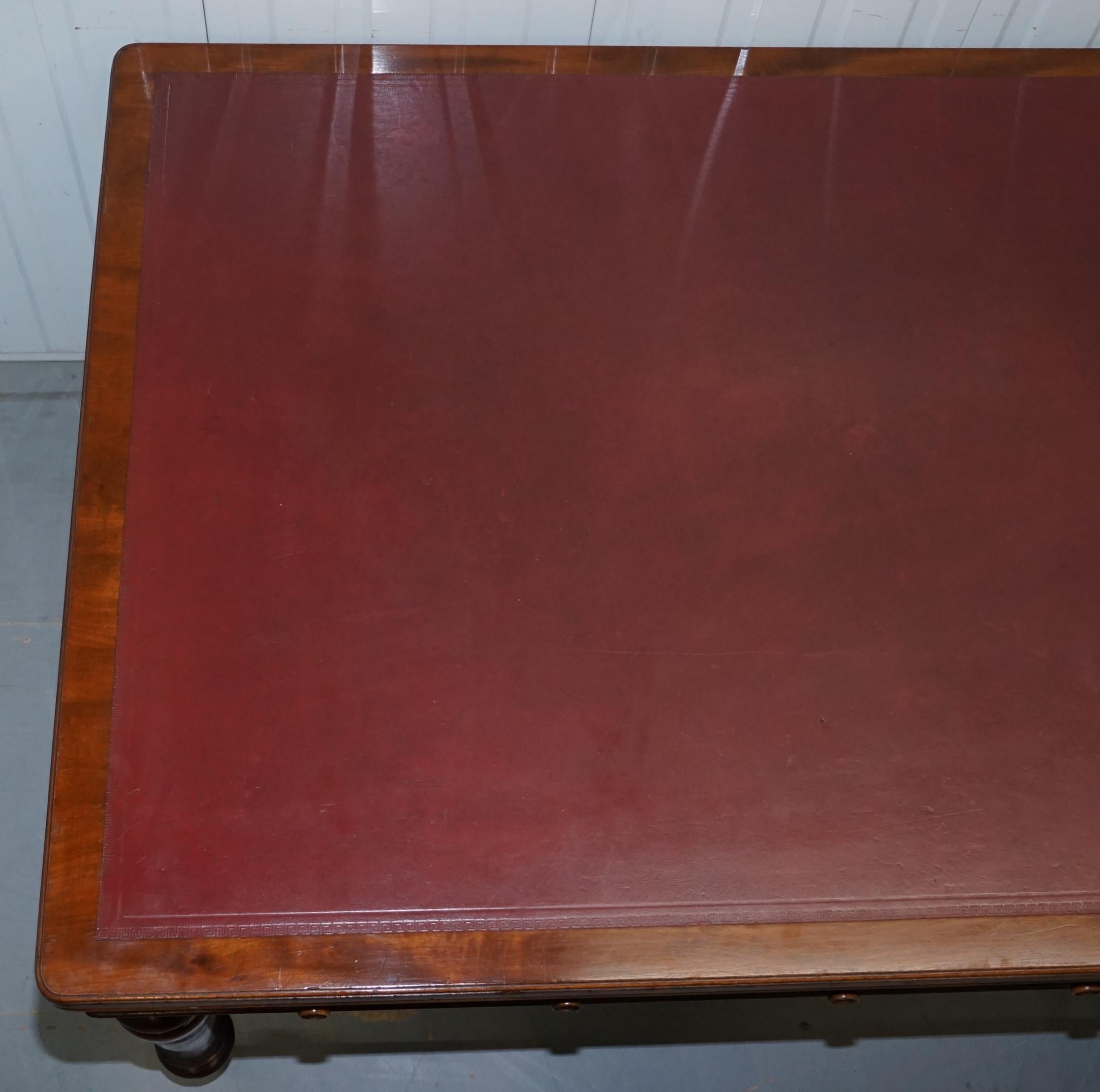 XIXe siècle Rare table à écrire victorienne Holland and Sons Partner à double face en bois de feuillus en vente