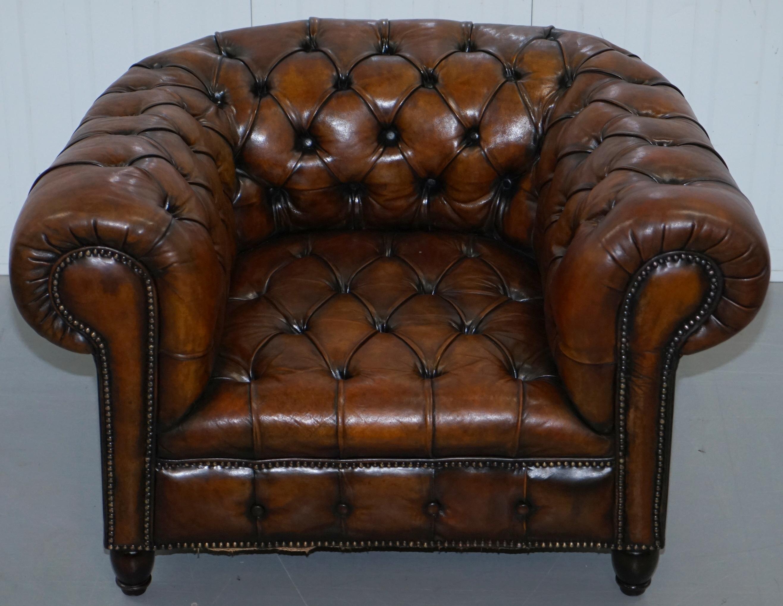 We are delighted to offer for sale this stunning exceptionally rare original early Victorian Cigar brown leather fully restored Chesterfield buttoned armchair

This is the model that everyone wants, it is the 100% perfect and correct oversized