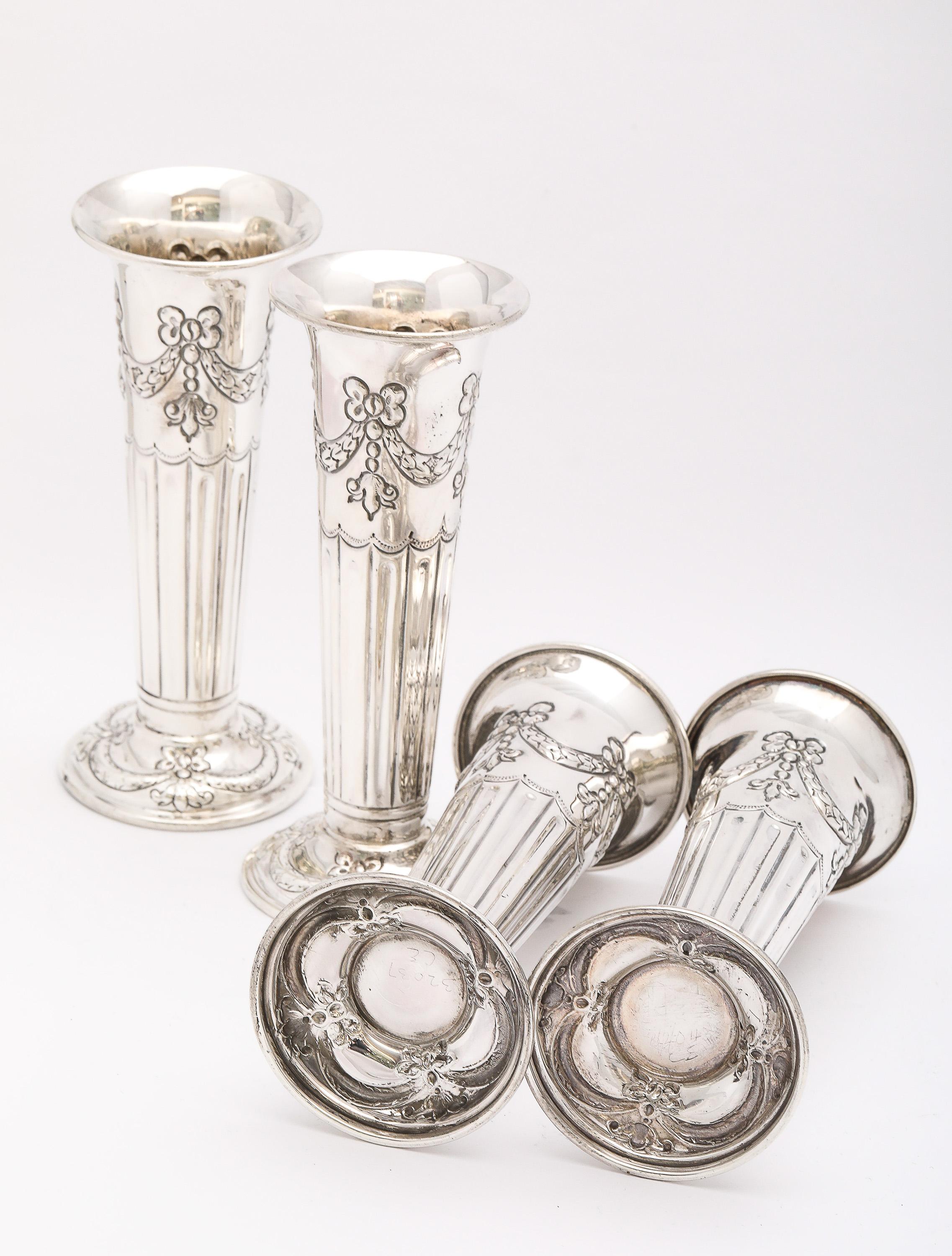 Rare Victorian Period Set of Four Matching Sterling Silver Bud Vases By Atkin For Sale 8