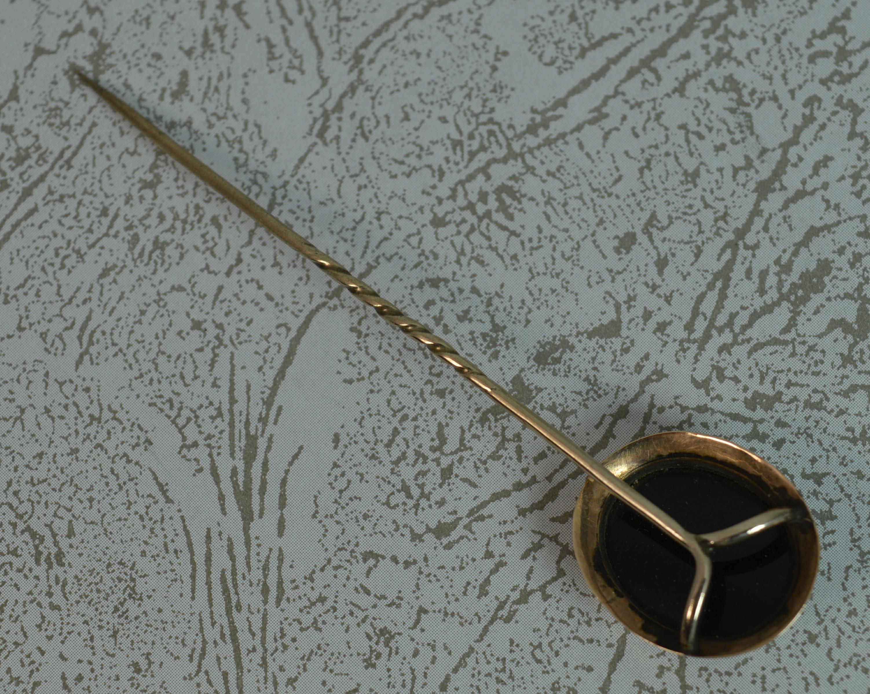 Rare Victorian Rose Gold and Sardonyx Cross Stick Tie Pin 2