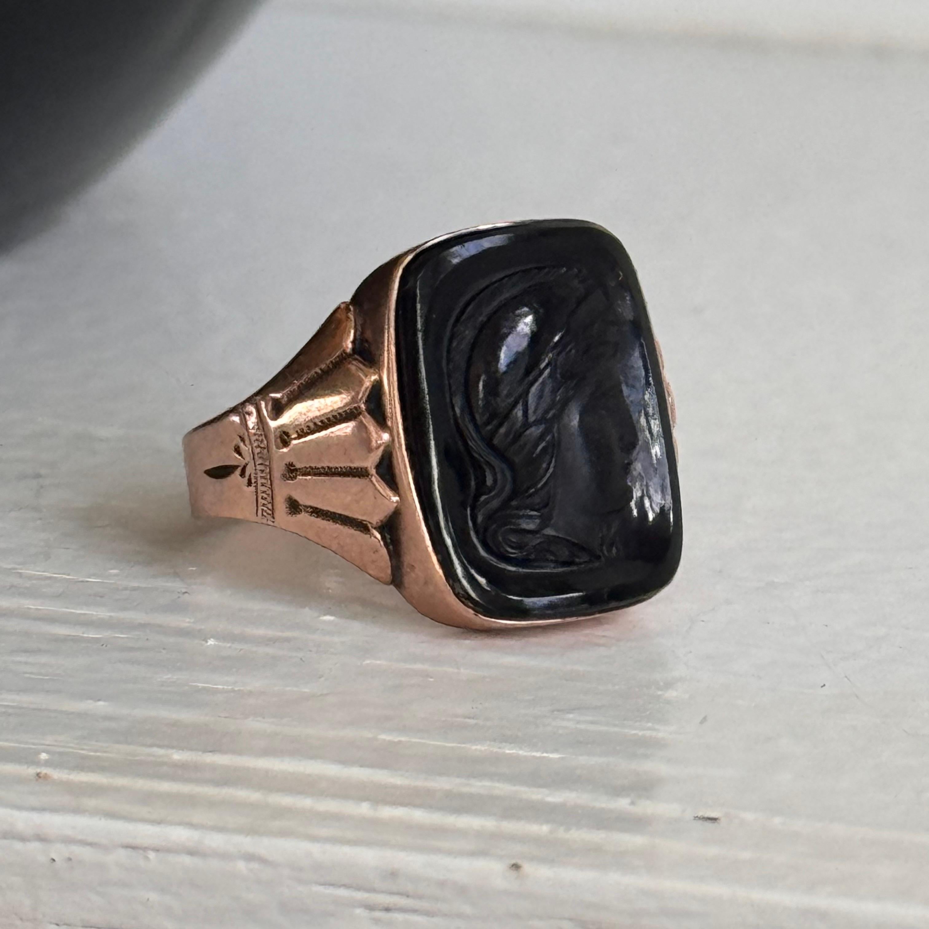 Rare Victorian Rose Gold Onyx Cameo Signet Ring  Size 8 For Sale 9